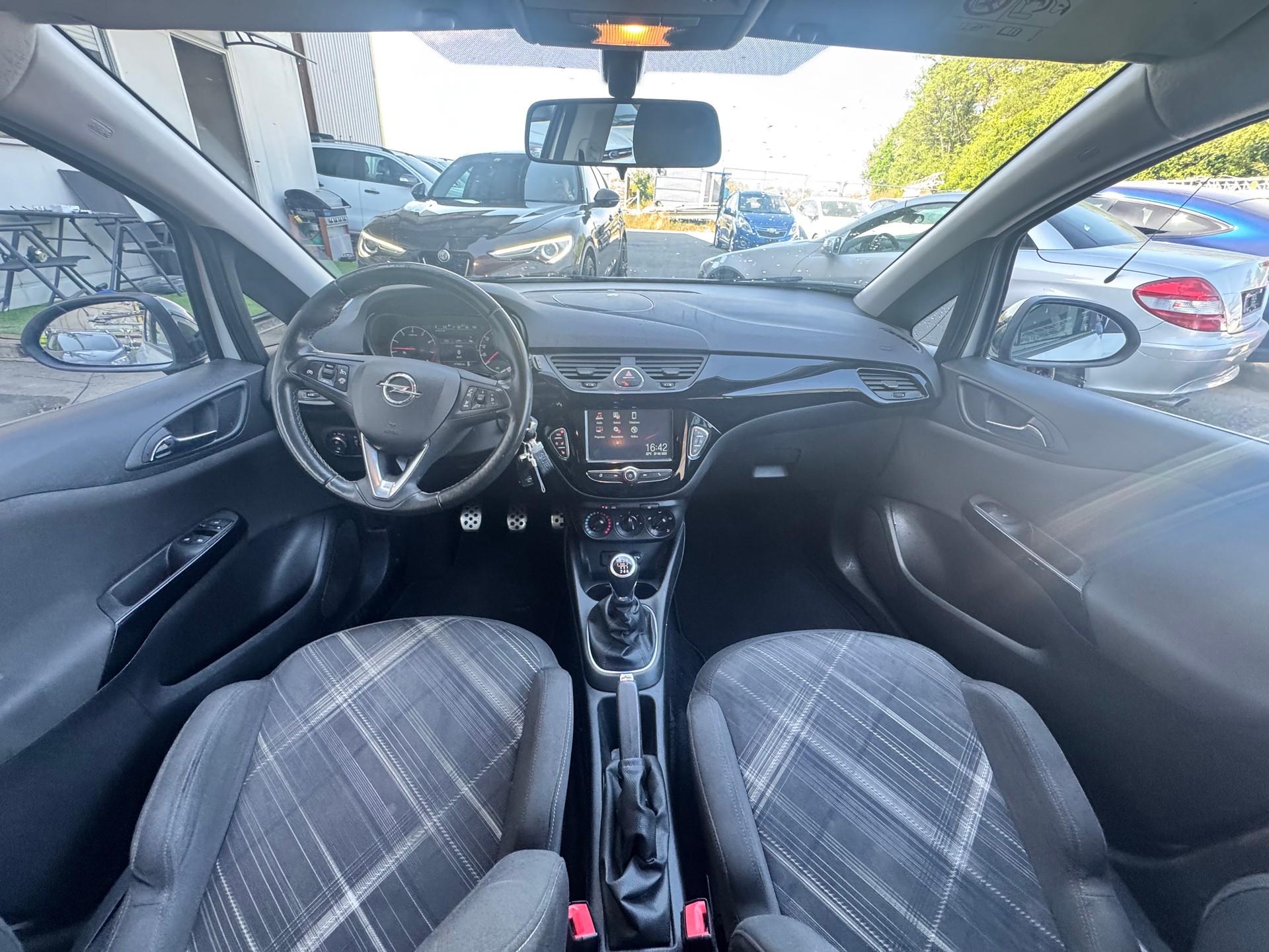 OPEL Corsa 1.0 T EcoTec Black Edition-image-10