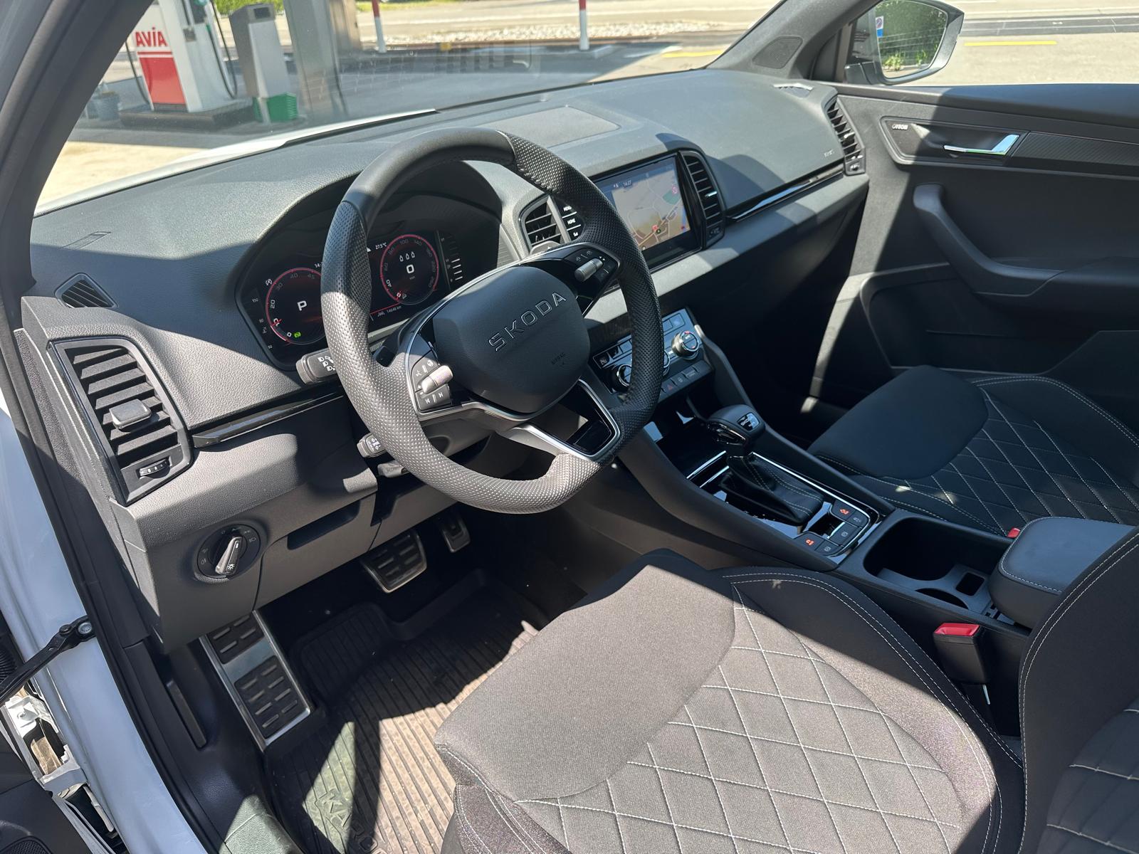 SKODA Karoq 2.0 TDI CR Sport Line 4x4 DSG-image-11