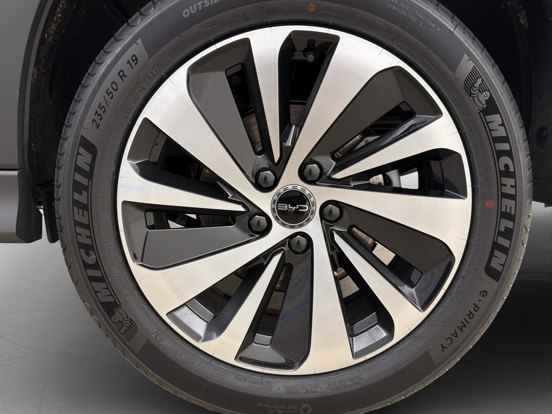 BYD Seal U DM-i Design AWD-image-5