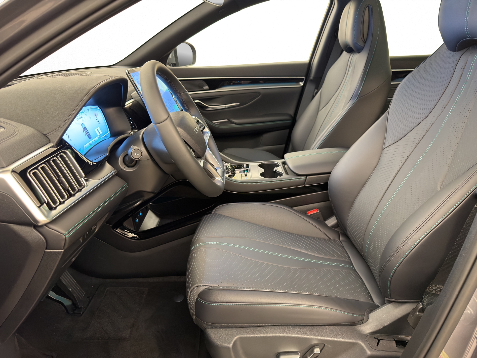 BYD Seal U DM-i Design AWD-image-6