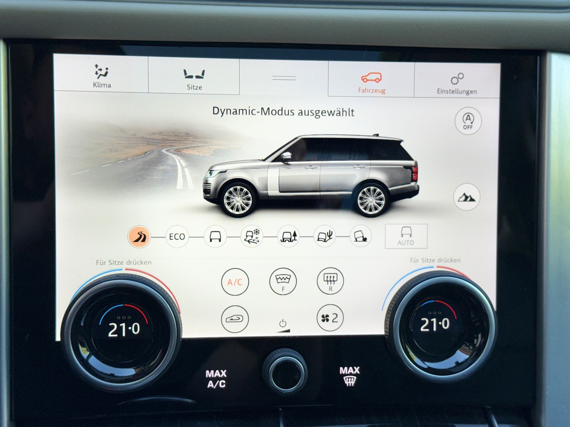 LAND ROVER Range Rover 5.0 V8 SC Autobiography-image-15