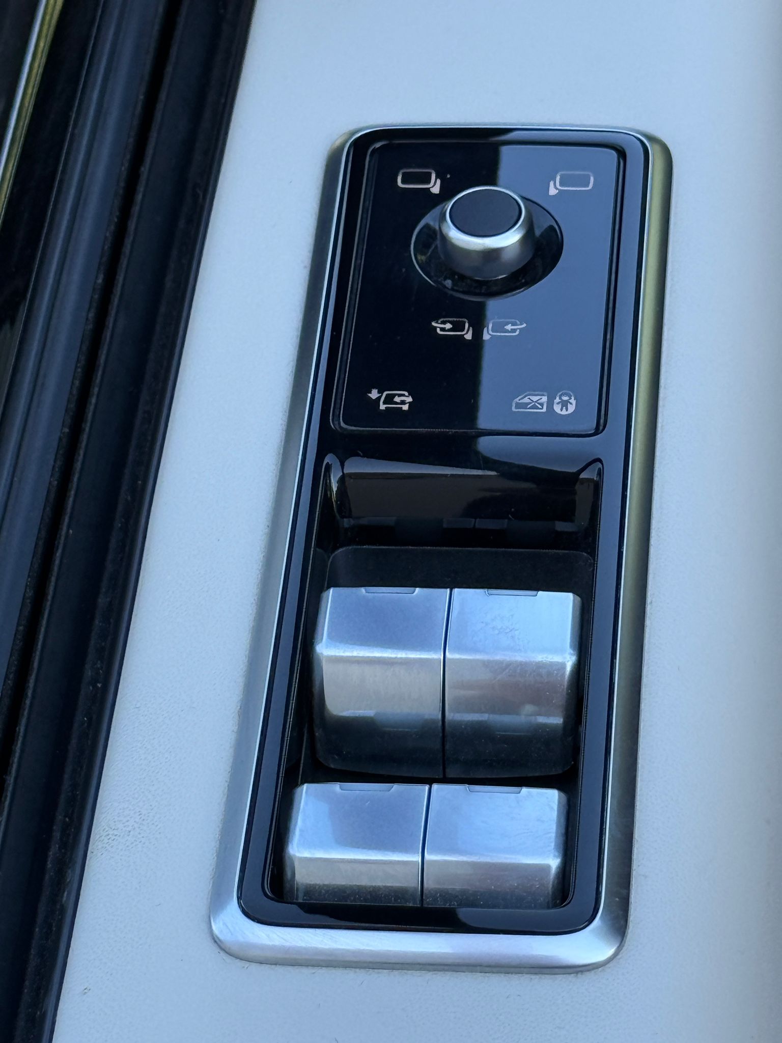 LAND ROVER Range Rover 5.0 V8 SC Autobiography-image-20