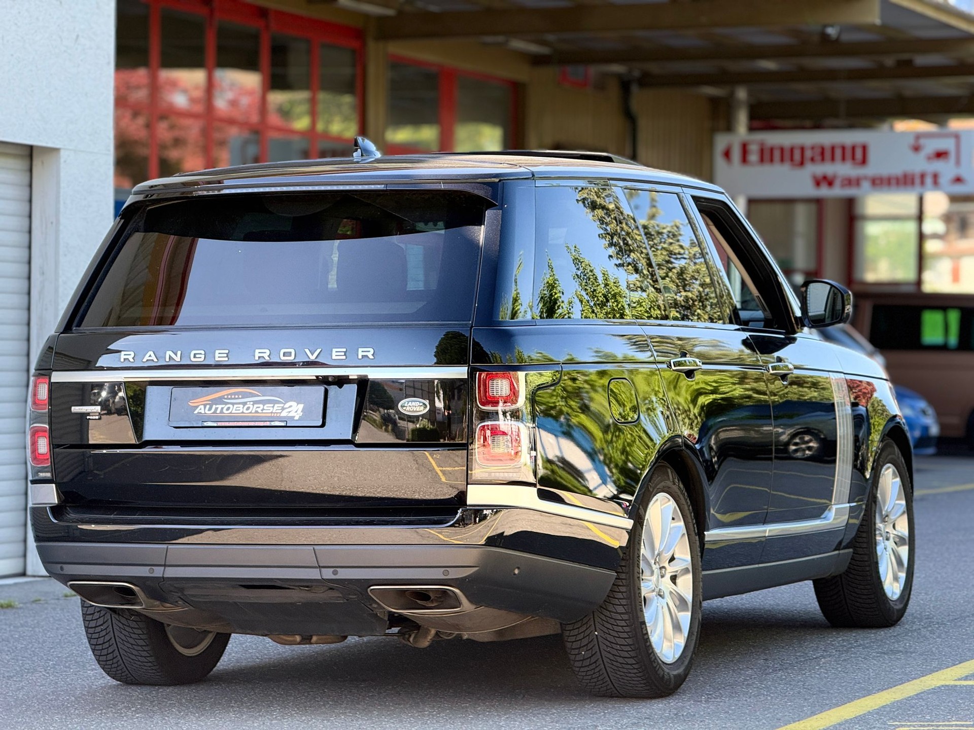 LAND ROVER Range Rover 5.0 V8 SC Autobiography-showroom-element-3