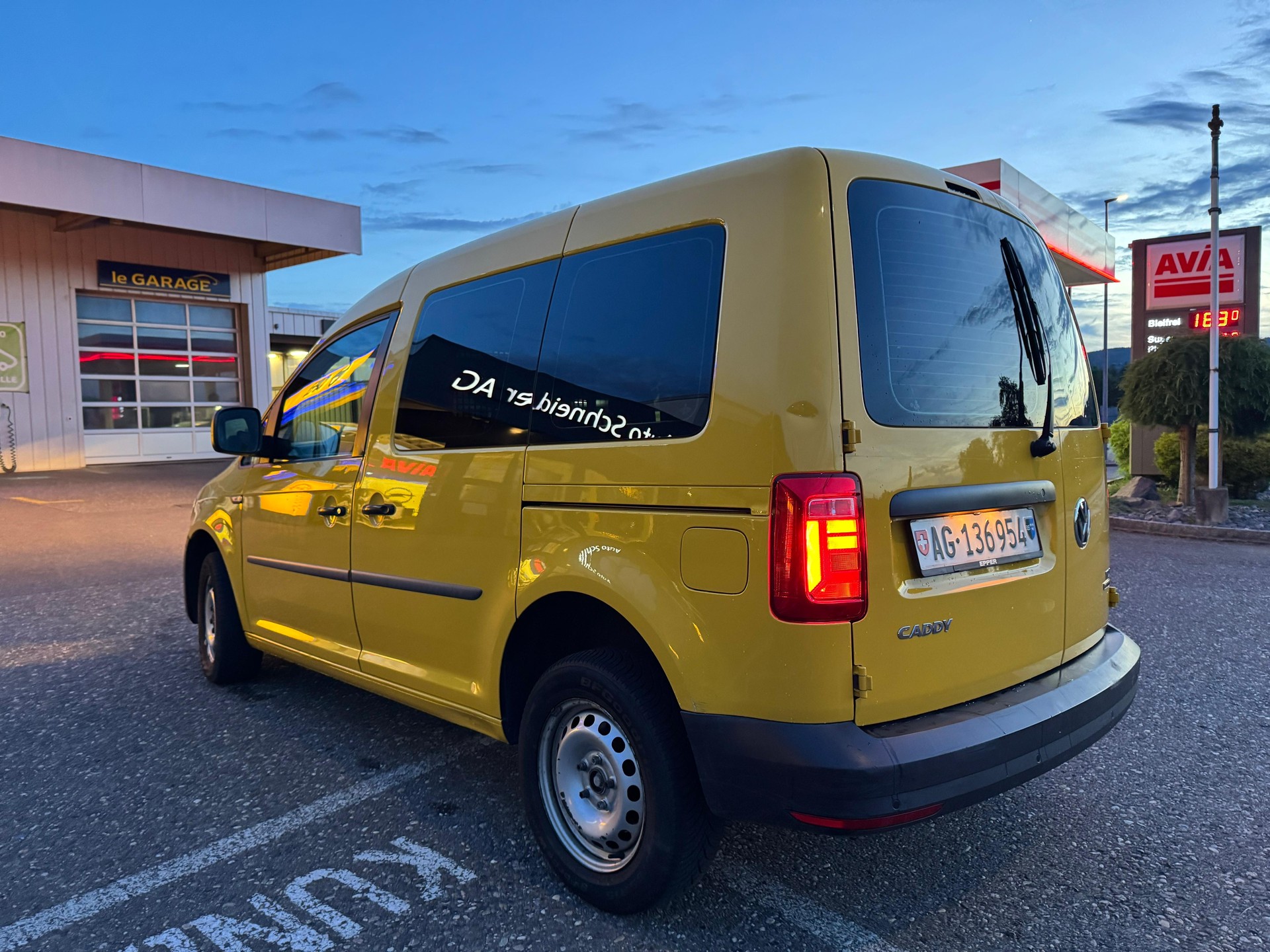 VW VW Caddy 4 2.0 d 4m-image-4