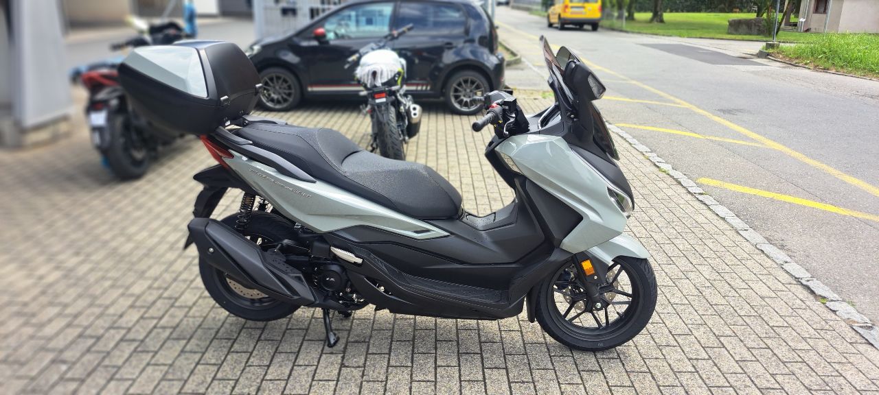 HONDA NSS 350 Top Box