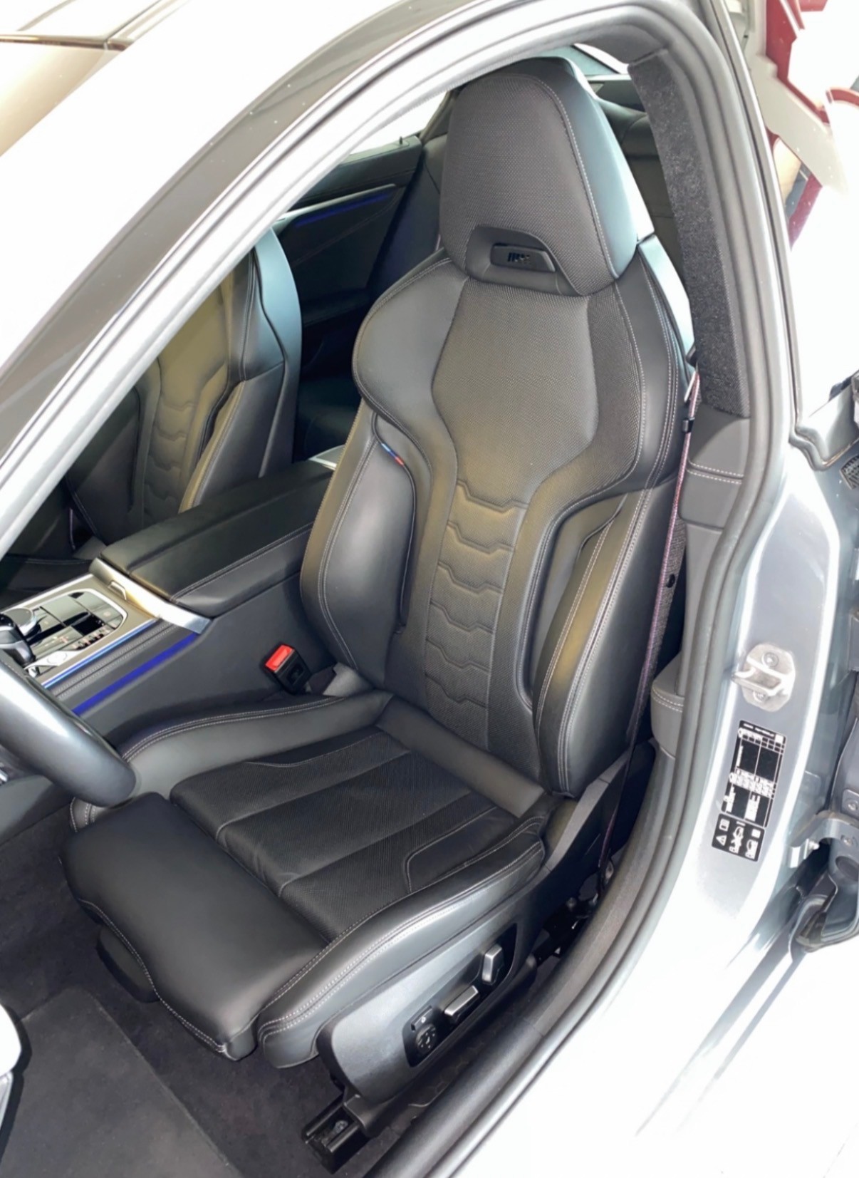 BMW 840d xDrive-image-4