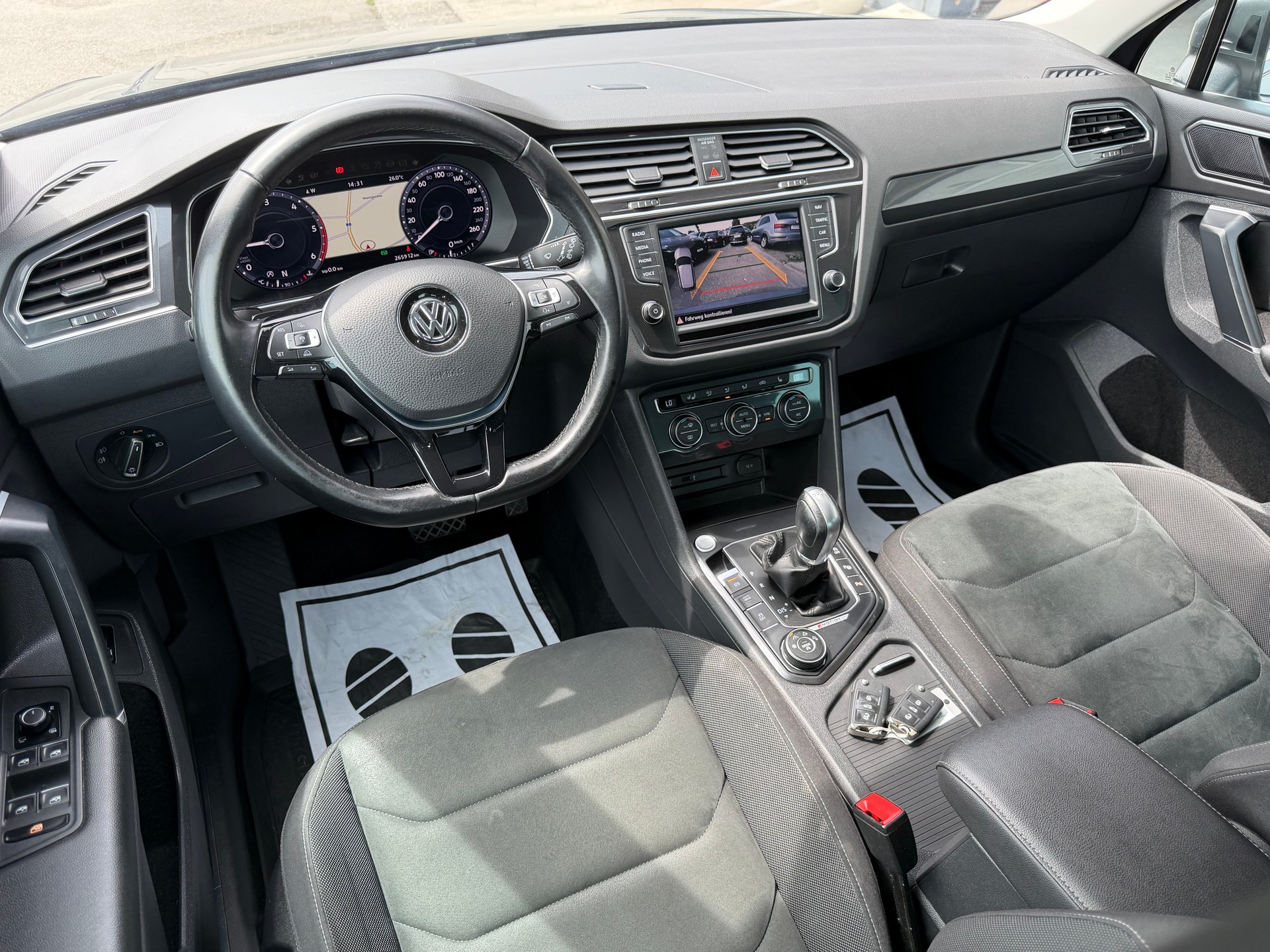 VW Tiguan 2.0 TDI SCR Highline 4Motion DSG-image-13