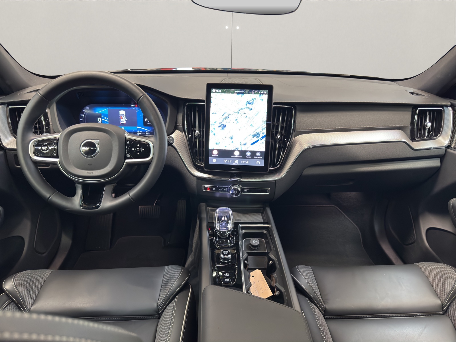 VOLVO XC60 2.0 T8 TE Black Edition eAWD-image-5