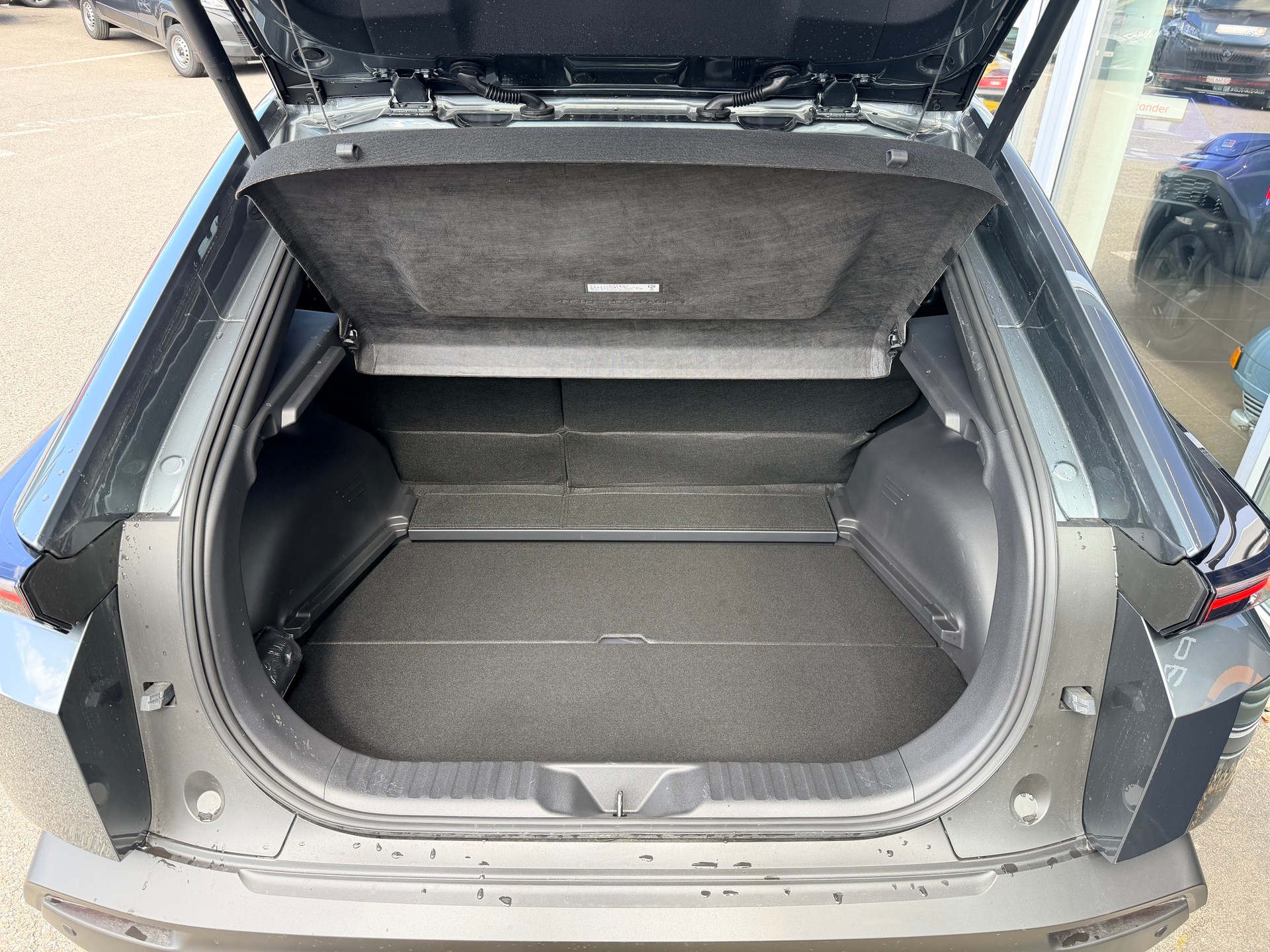 TOYOTA C-HR+ 77 kWh Style FWD-image-9