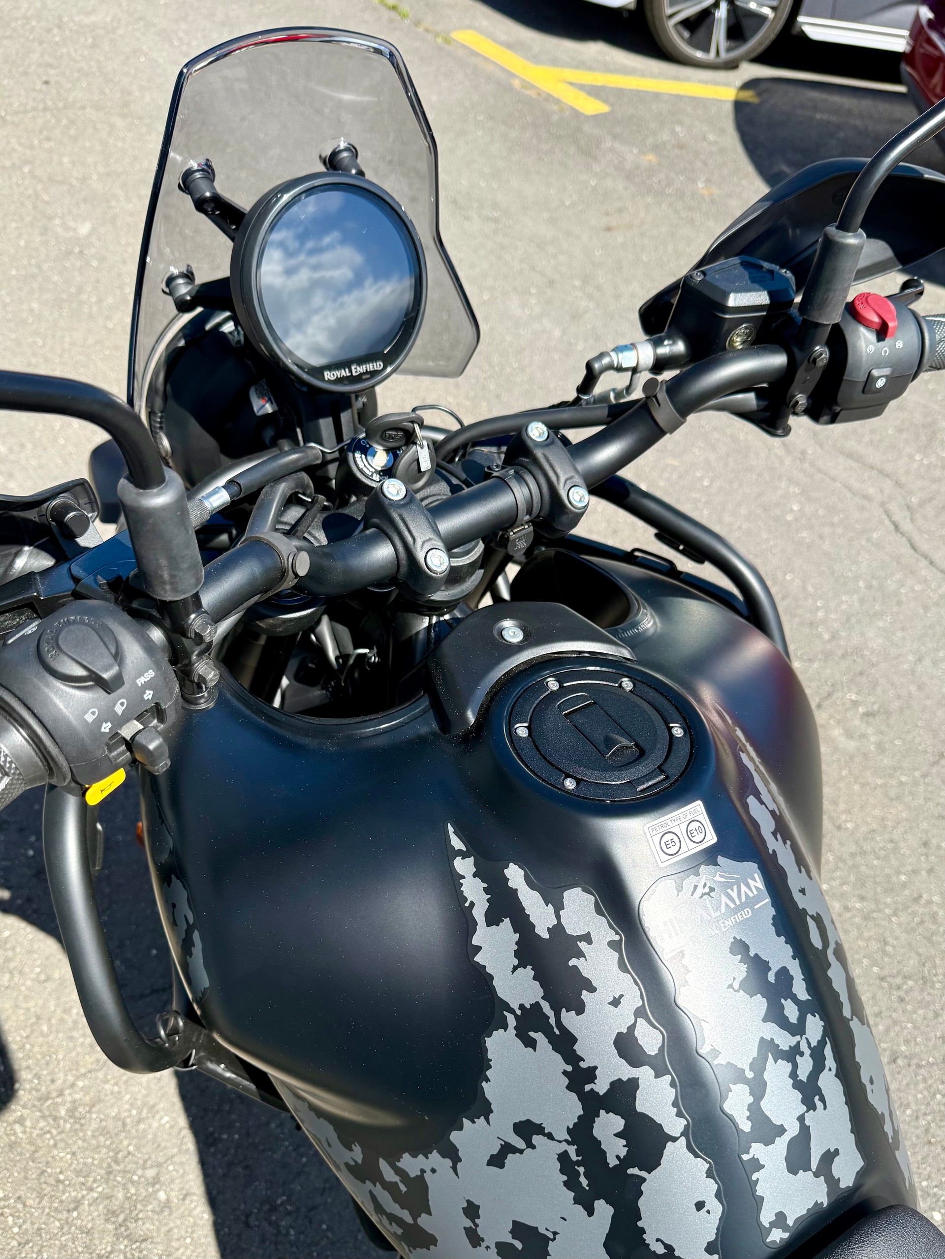 ROYAL ENFIELD Himalayan 452 Tubeless-image-4