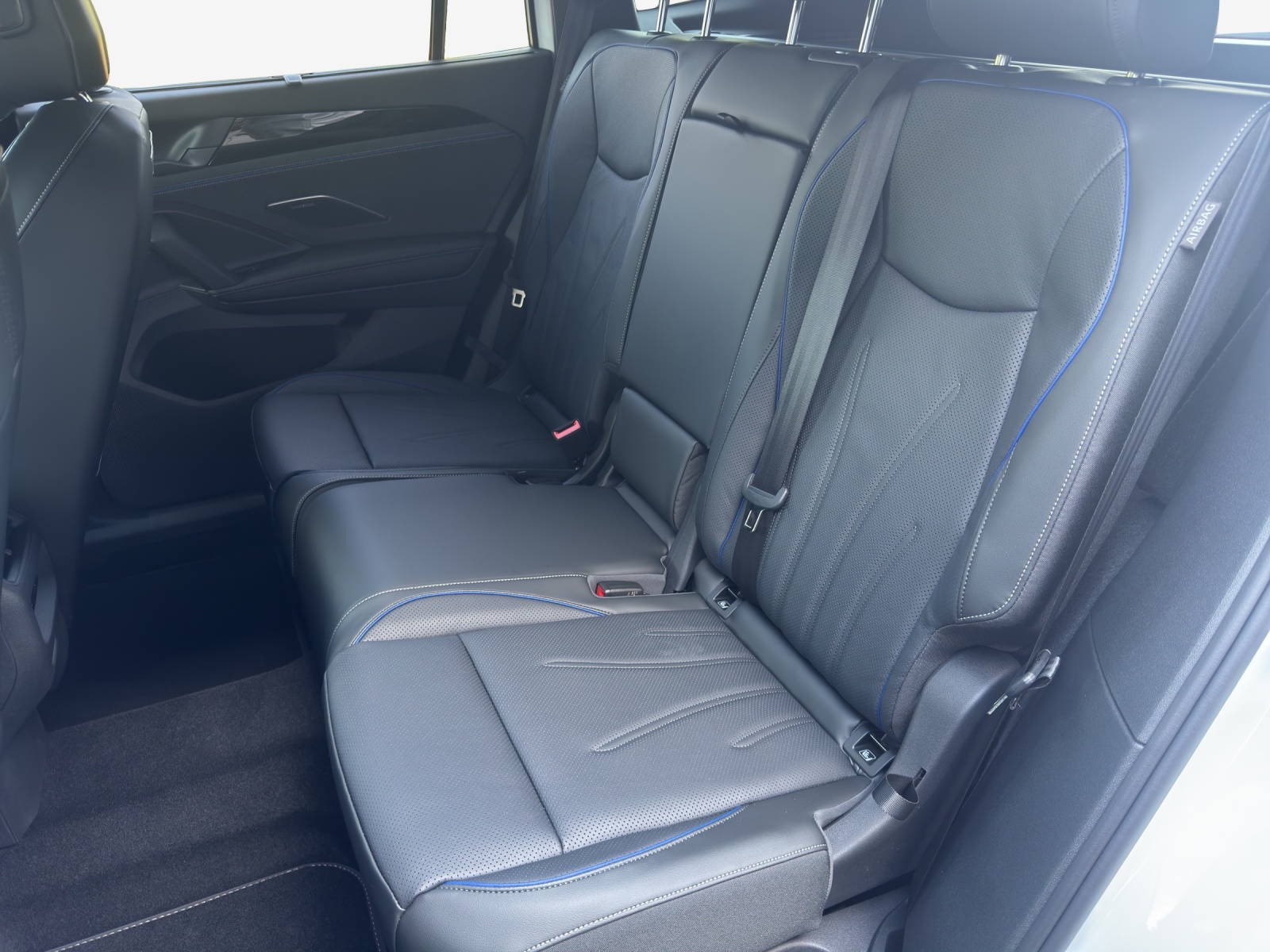 VW Tayron 1.5 TSI evo2 eHybrid R-Line DSG-image-11