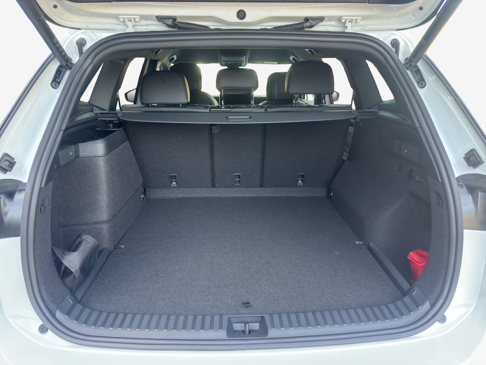 VW Tayron 1.5 TSI evo2 eHybrid R-Line DSG-image-12