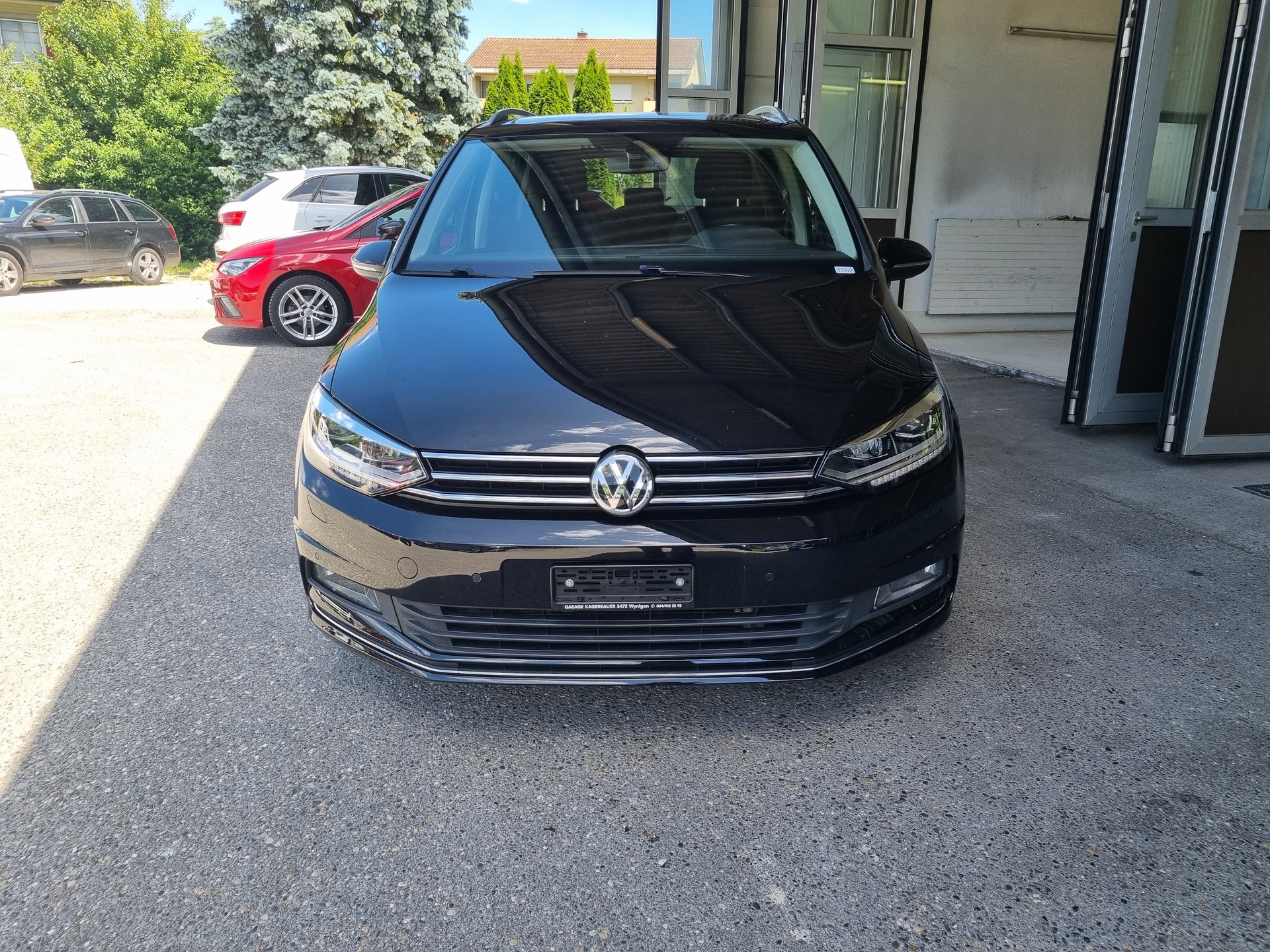 VW Touran 1.8 TSI BlueMotion Technology Highline DSG-image-0