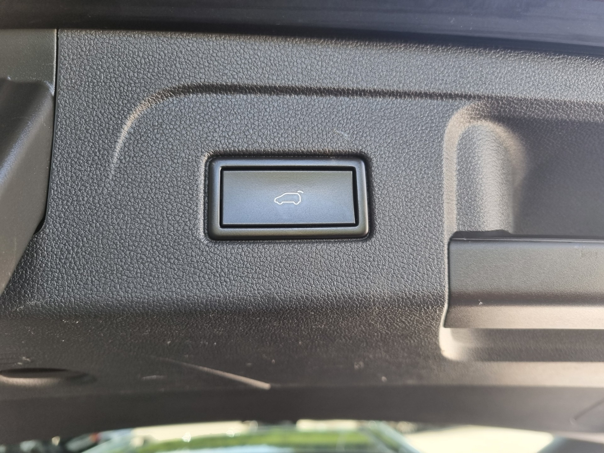 VW Touran 1.8 TSI BlueMotion Technology Highline DSG-image-12