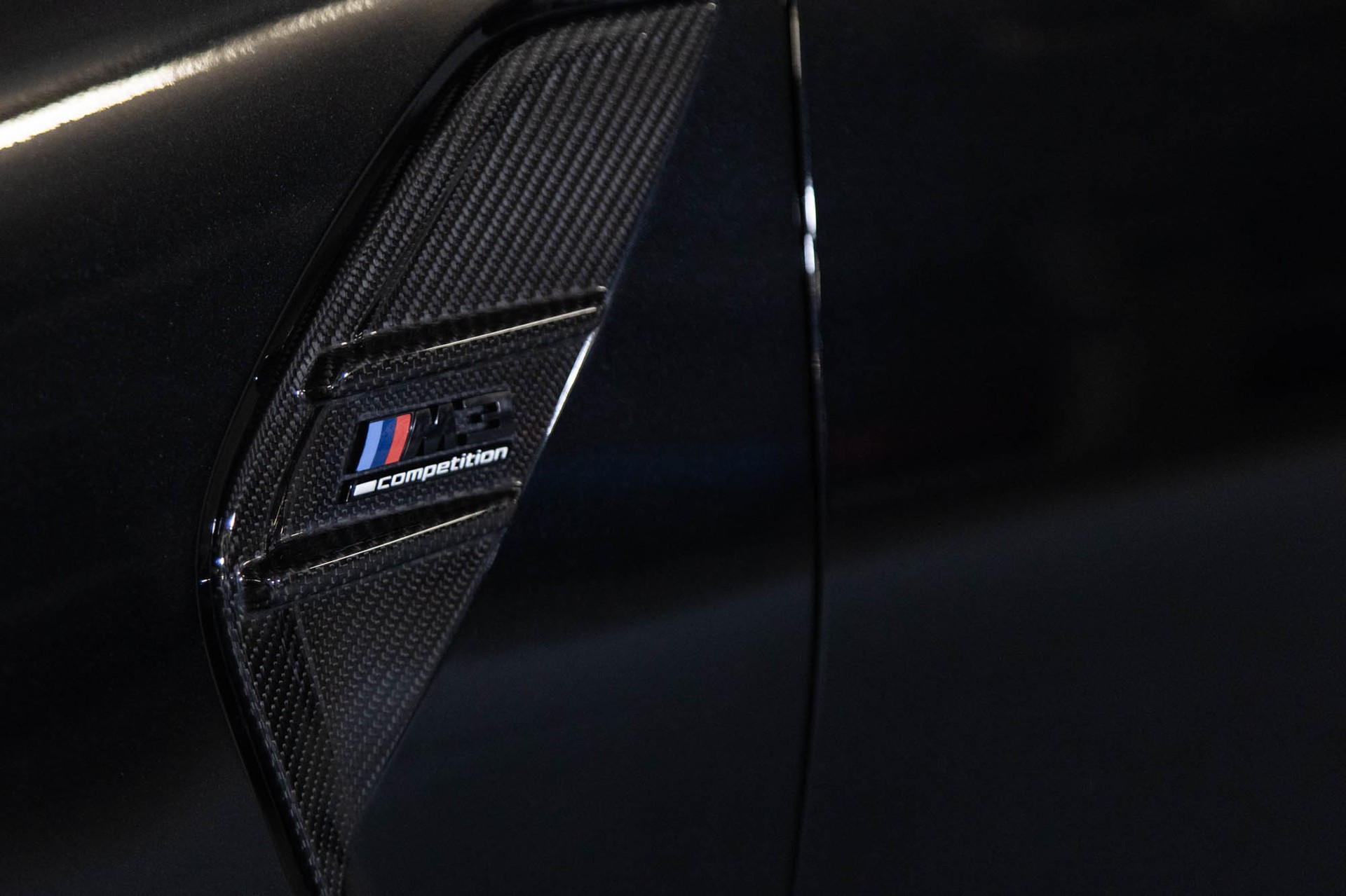 BMW M3 Touring xDrive Competition M-image-11