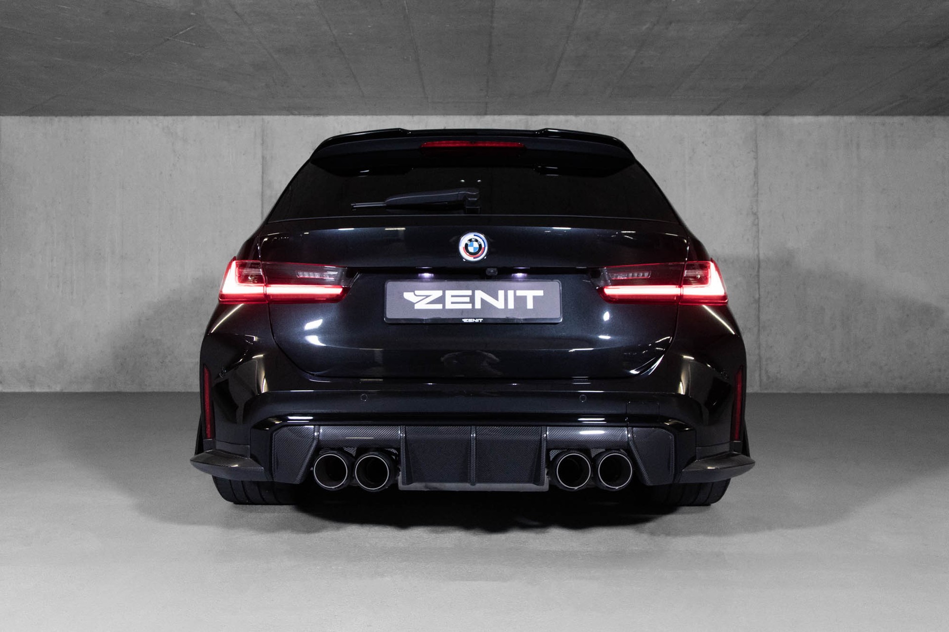 BMW M3 Touring xDrive Competition M-image-13