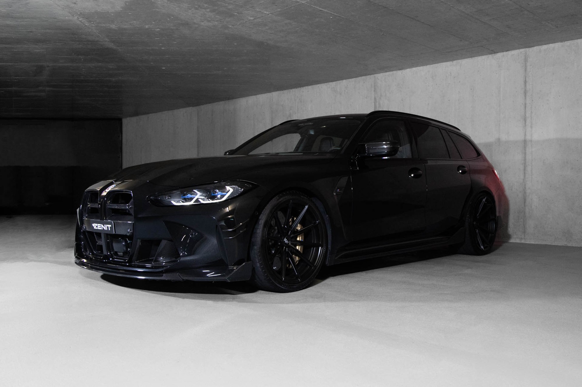 BMW M3 Touring xDrive Competition M-image-6