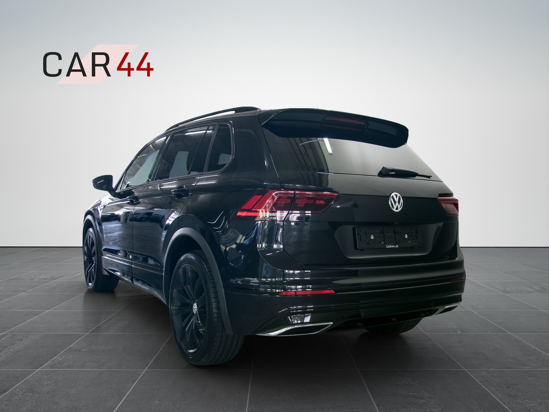 VW Tiguan 2.0TSI Highline 4Motion DSG-image-2
