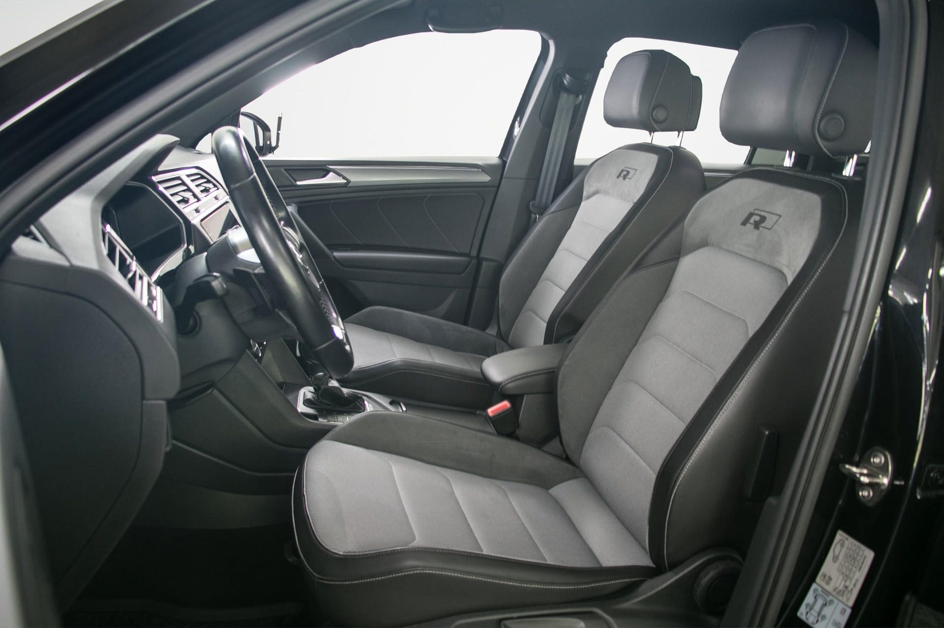 VW Tiguan 2.0TSI Highline 4Motion DSG-image-10
