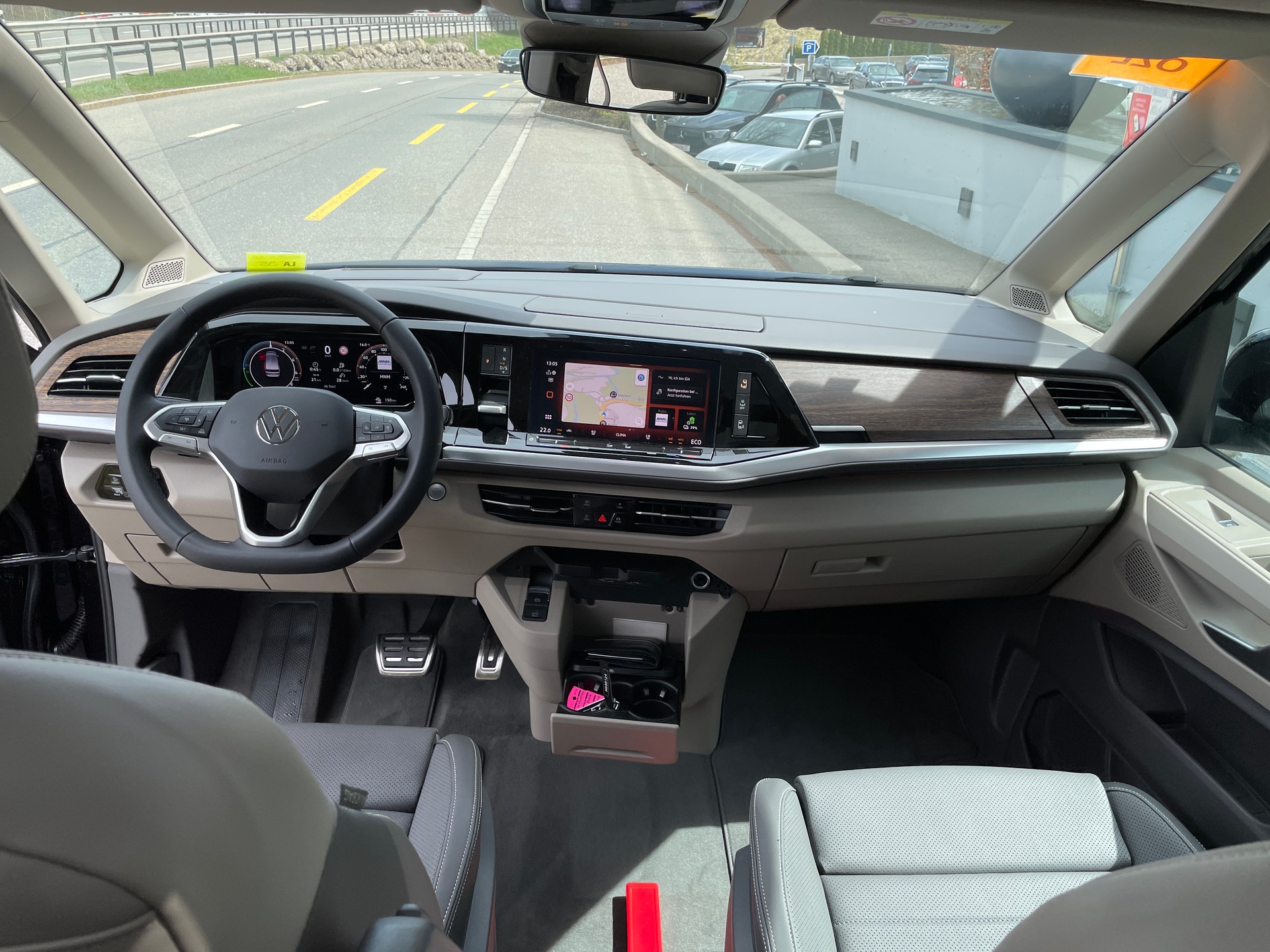 VW Multivan 1.5 eHybrid Style 4Motion DSG-image-22