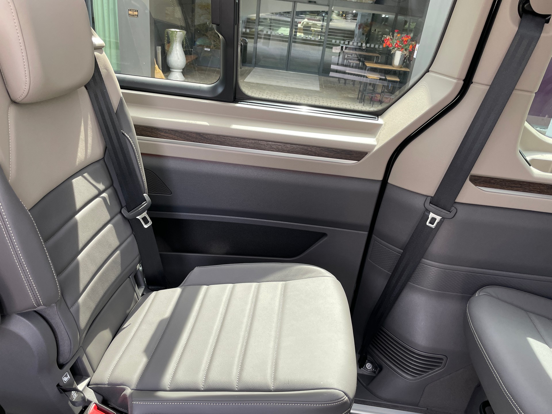 VW Multivan 1.5 eHybrid Style 4Motion DSG-image-24