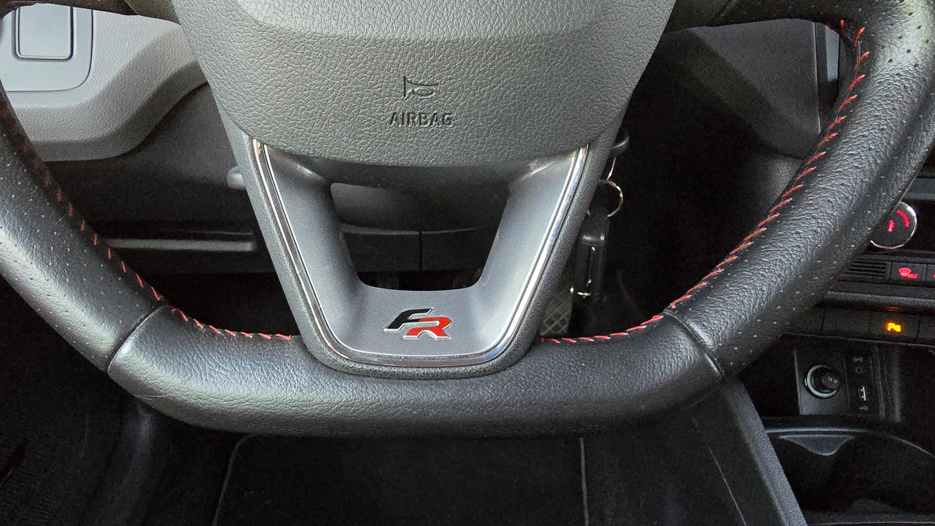 SEAT Ibiza 1.0 EcoTSI FR-image-25