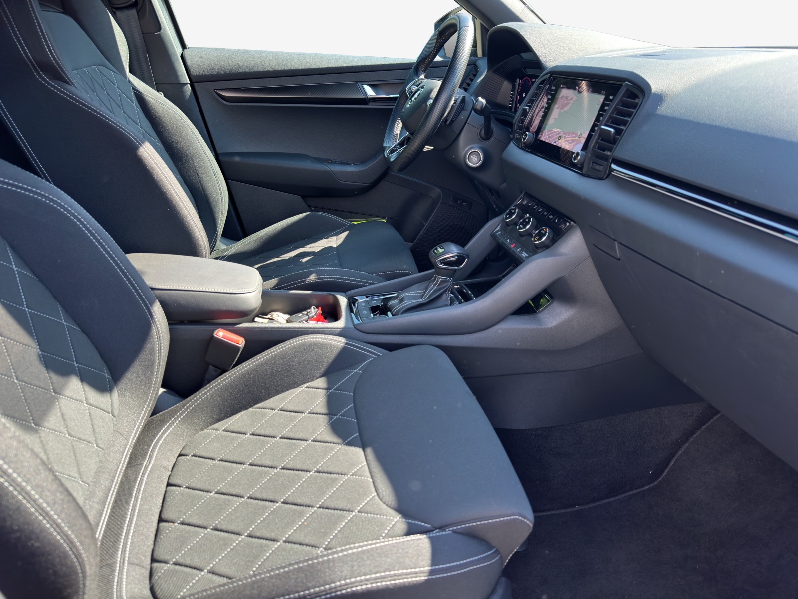 SKODA Karoq 2.0 TSI SportLine 4x4 DSG-image-14