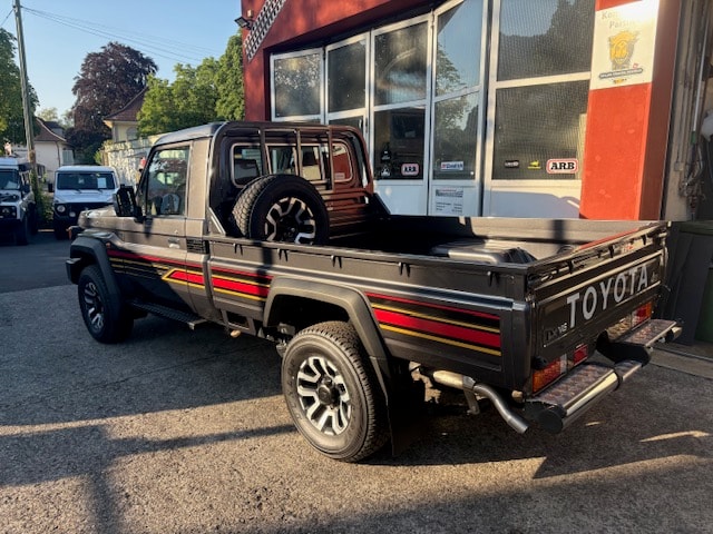 TOYOTA GRJ 79-image-3