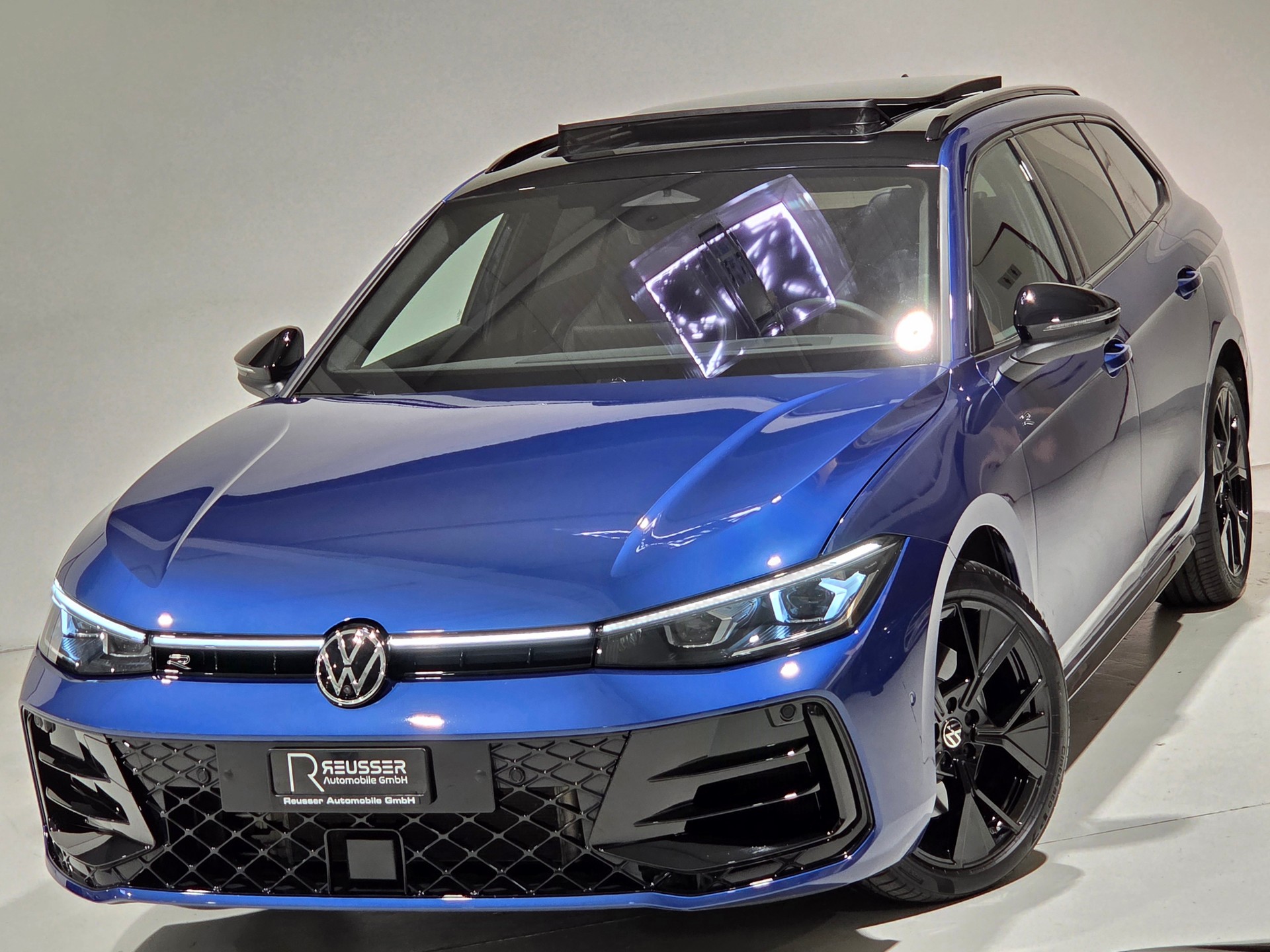 VW Passat Variant 2.0 TSI R-Line Signature Black Style 4 Motion DSG, Werksgarantie bis 10.2030