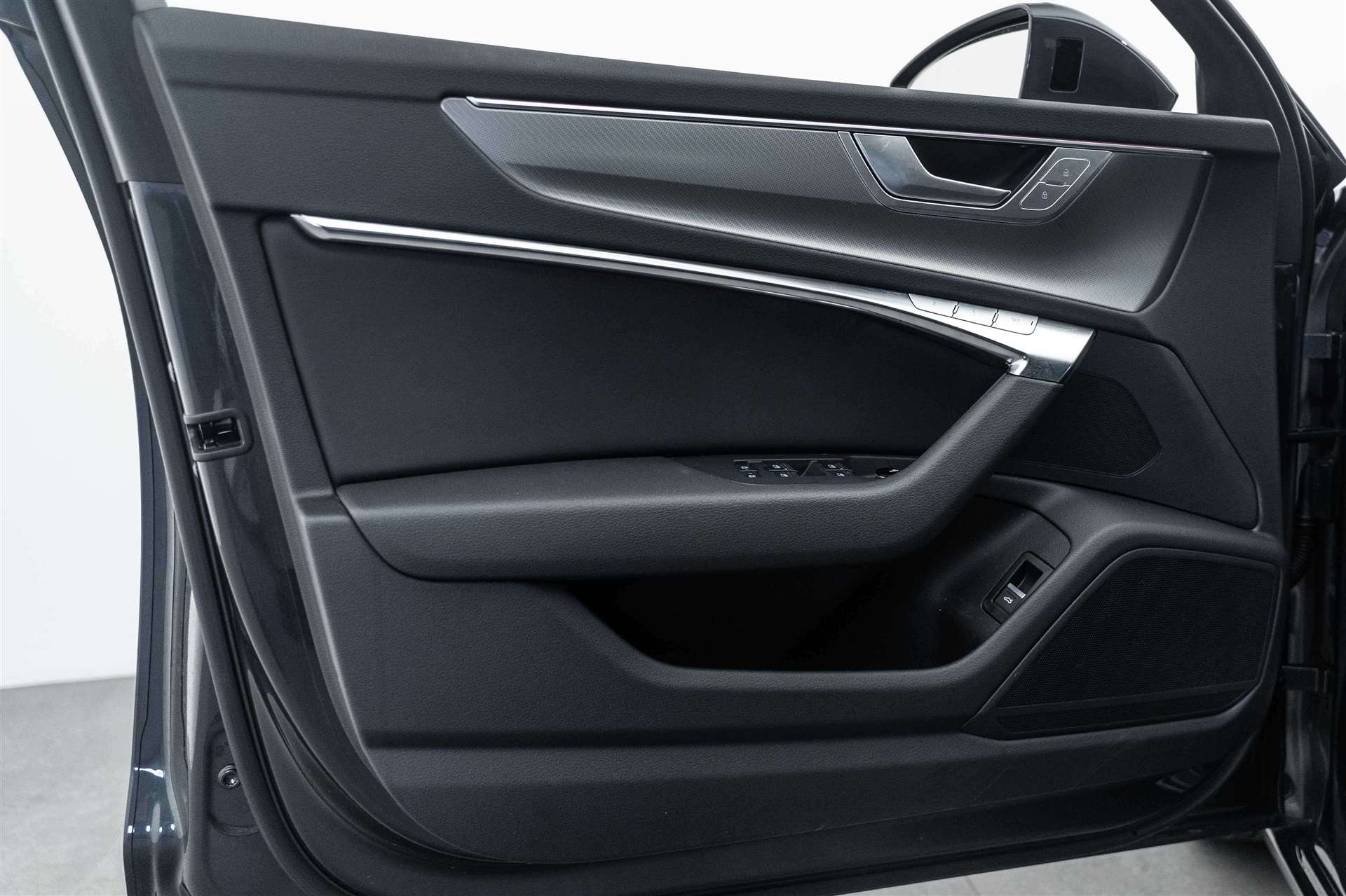 AUDI A6 Avant 45 TFSI Sport S-tronic quattro-image-6