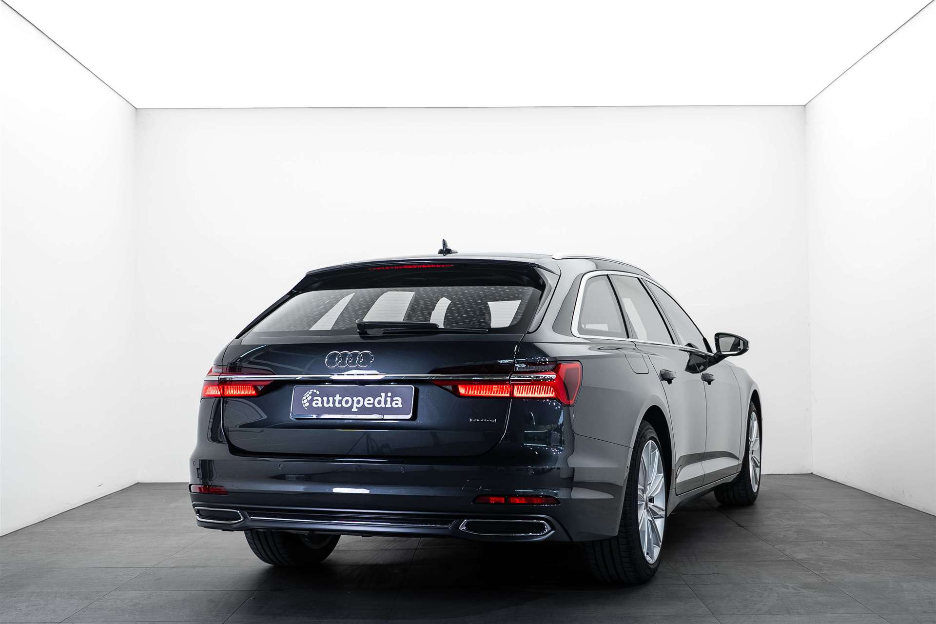 AUDI A6 Avant 45 TFSI Sport S-tronic quattro-image-2