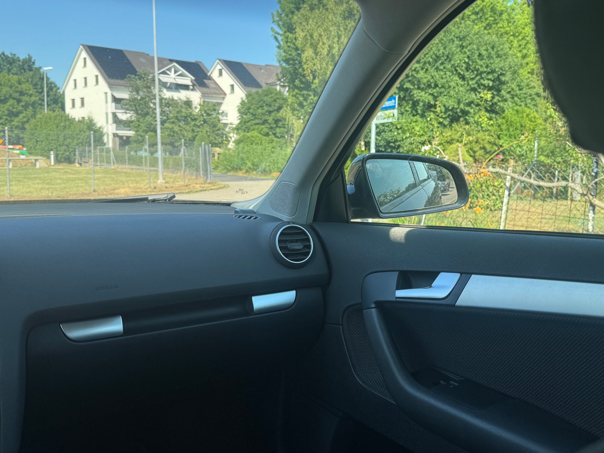 AUDI A3 1.8 Turbo FSI Attraction-image-11