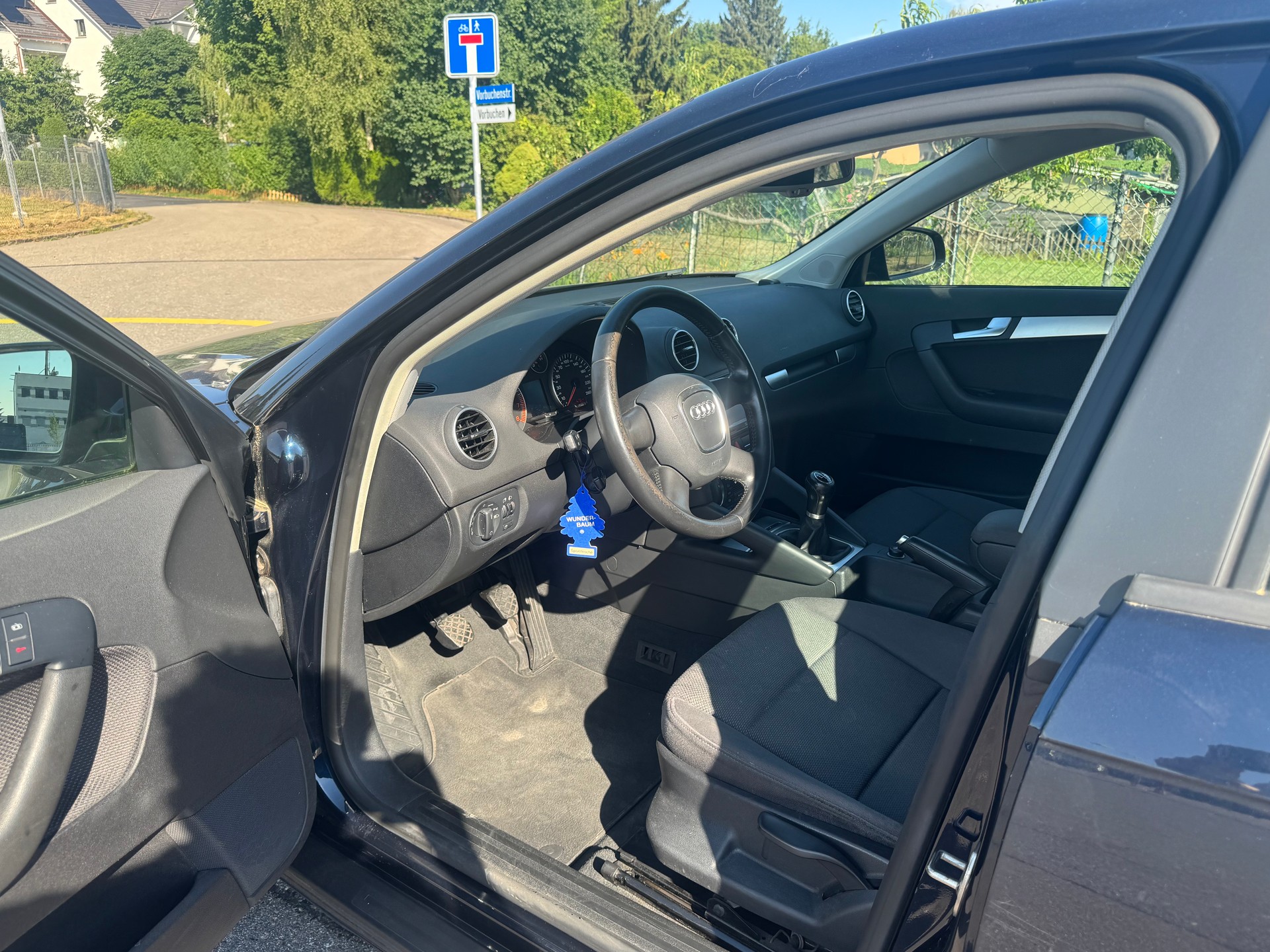 AUDI A3 1.8 Turbo FSI Attraction-image-14
