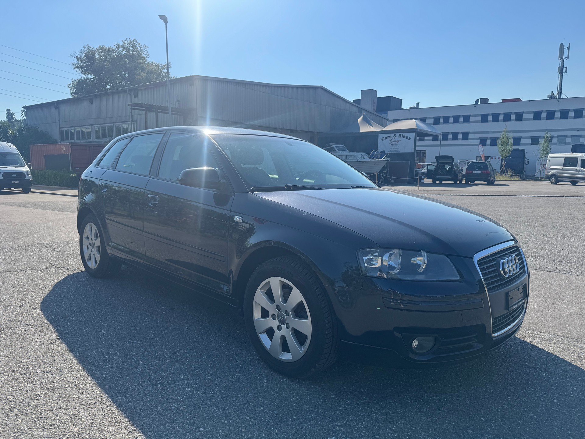 AUDI A3 1.8 Turbo FSI Attraction-image-0