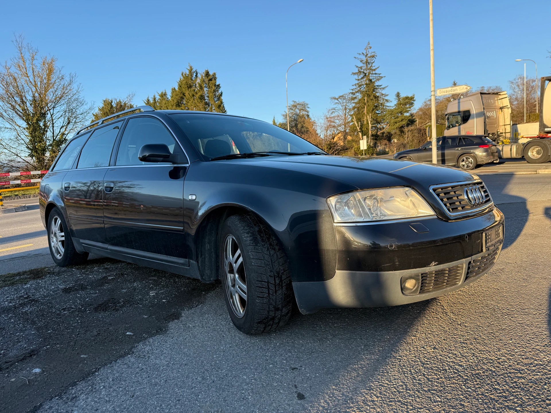 AUDI A6 Avant 2.8 Ambiente-image-1