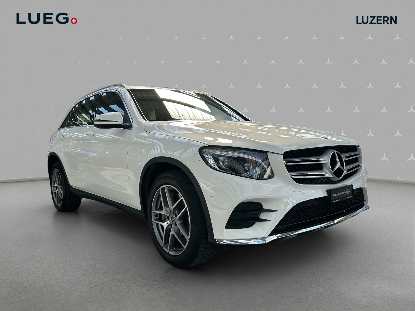 MERCEDES-BENZ GLC 250 AMG Line 4Matic 9G-Tronic-image-4