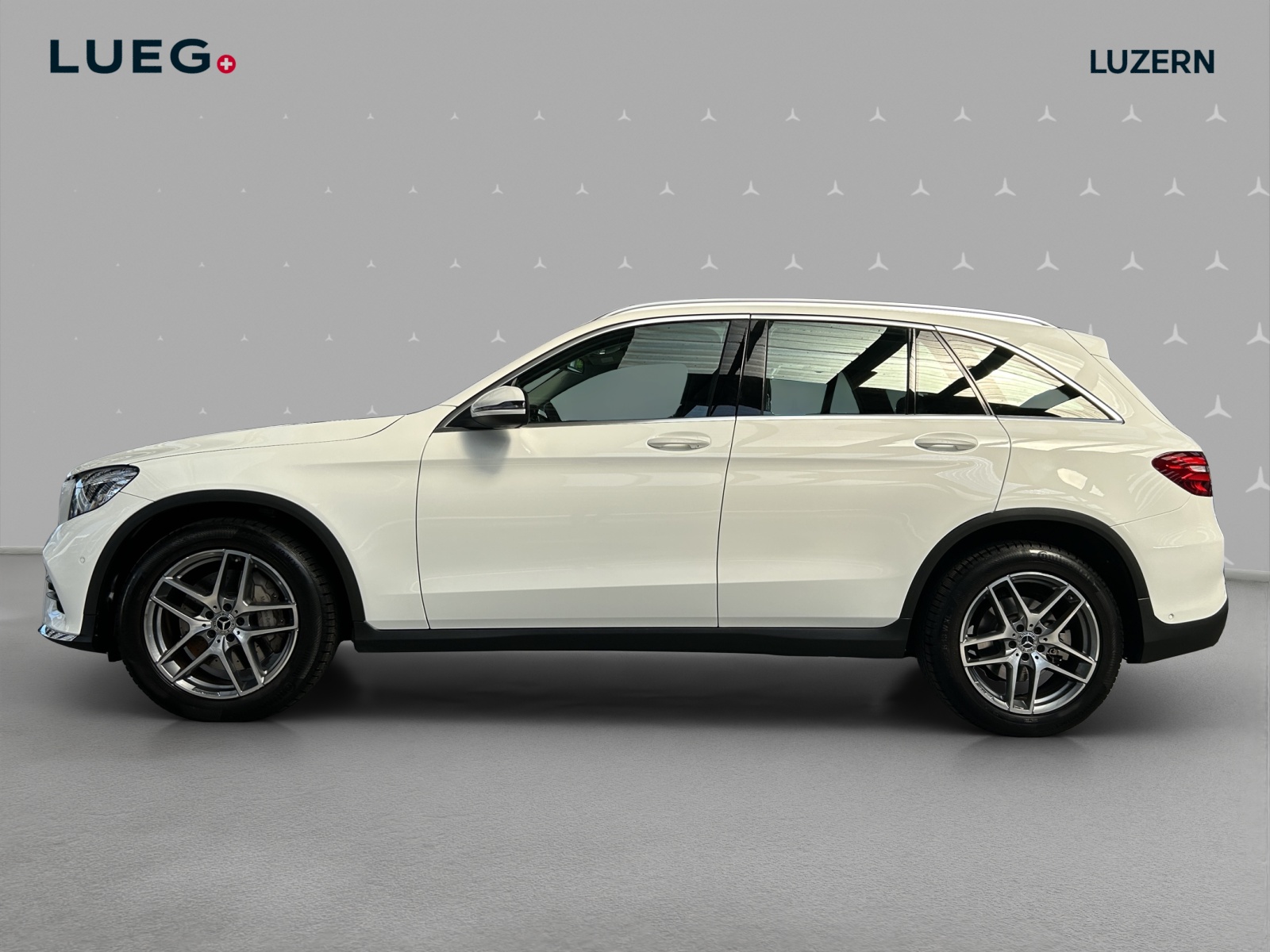 MERCEDES-BENZ GLC 250 AMG Line 4Matic 9G-Tronic-image-1