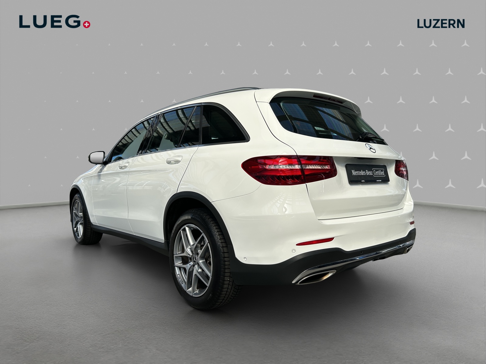 MERCEDES-BENZ GLC 250 AMG Line 4Matic 9G-Tronic-image-2