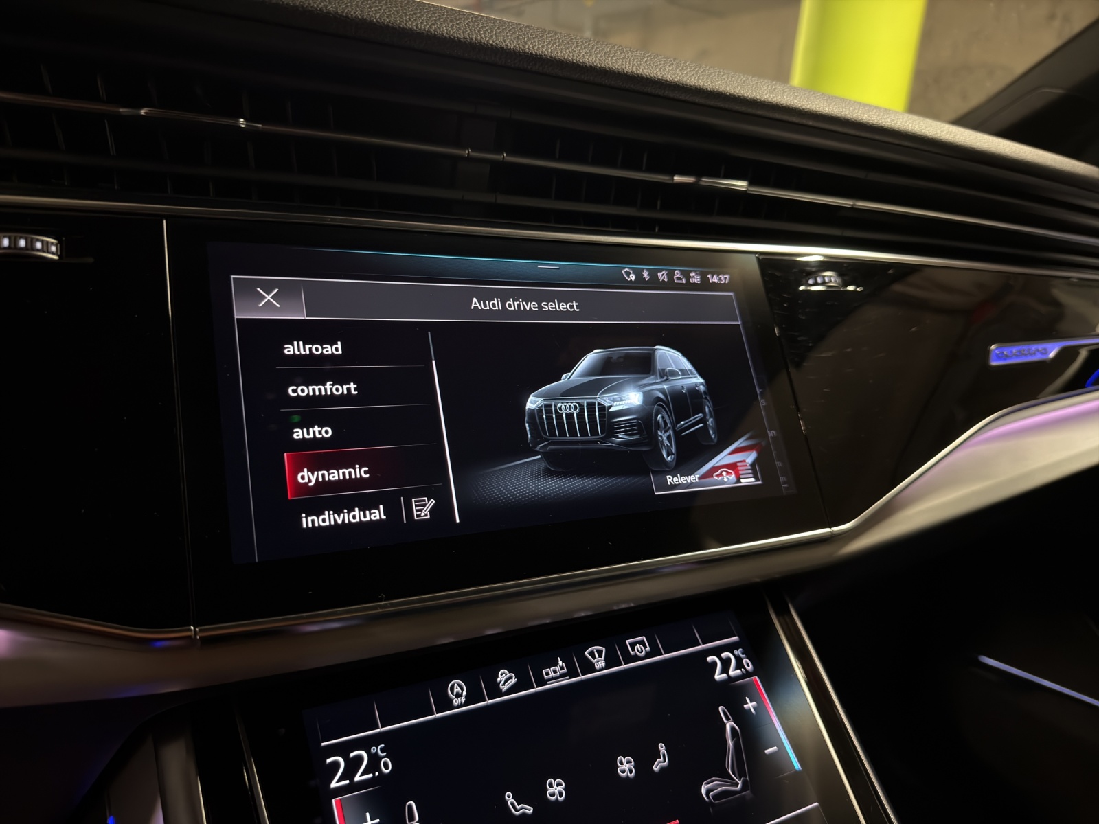 AUDI Q7 45 TDI quattro S Line tiptronic-image-23