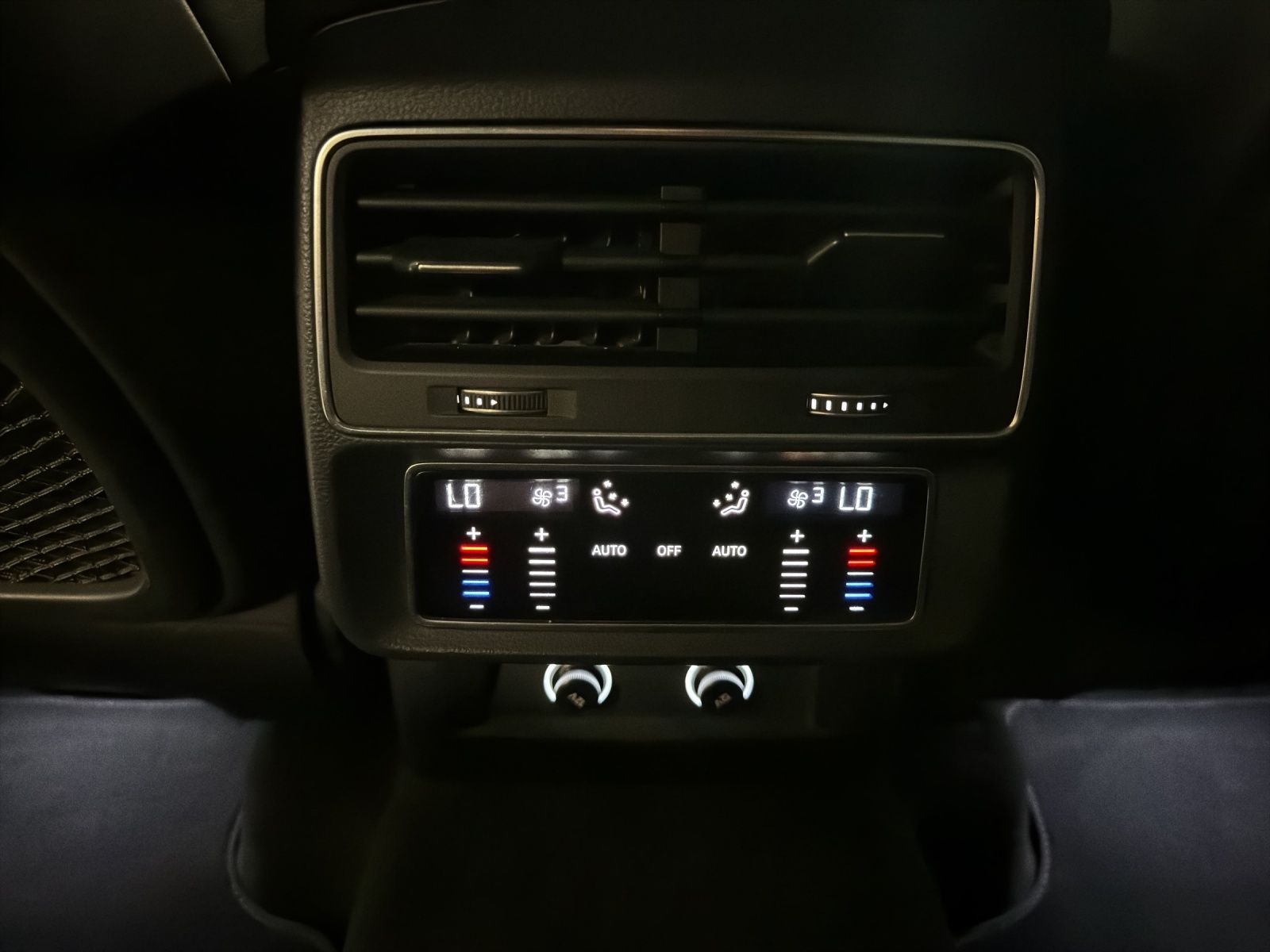 AUDI Q7 45 TDI quattro S Line tiptronic-image-24