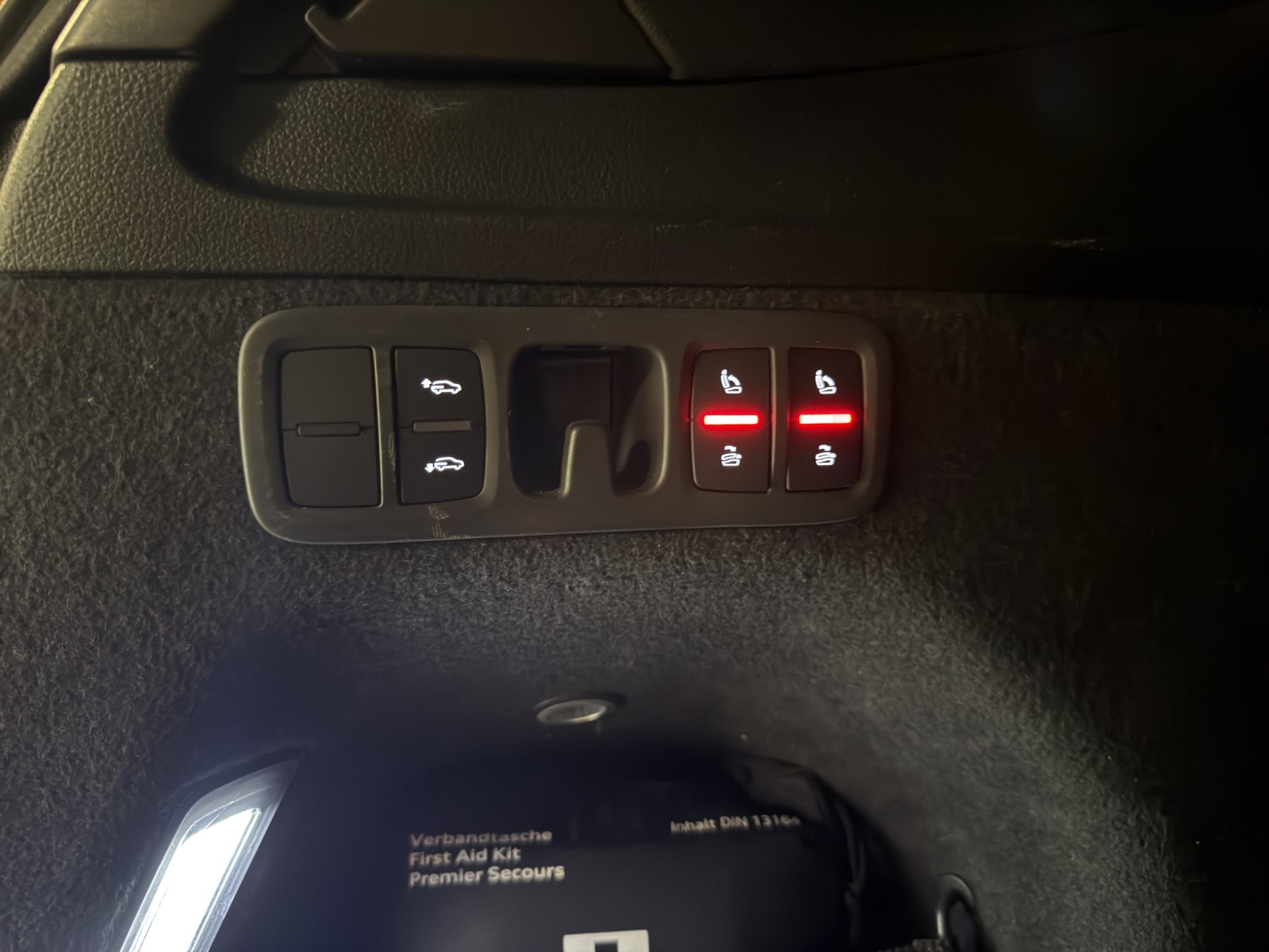 AUDI Q7 45 TDI quattro S Line tiptronic-image-25