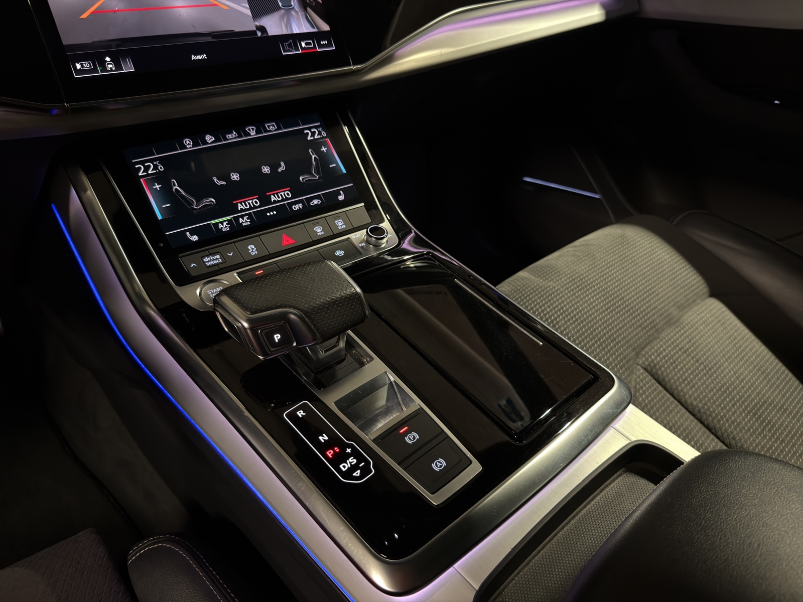 AUDI Q7 45 TDI quattro S Line tiptronic-image-12