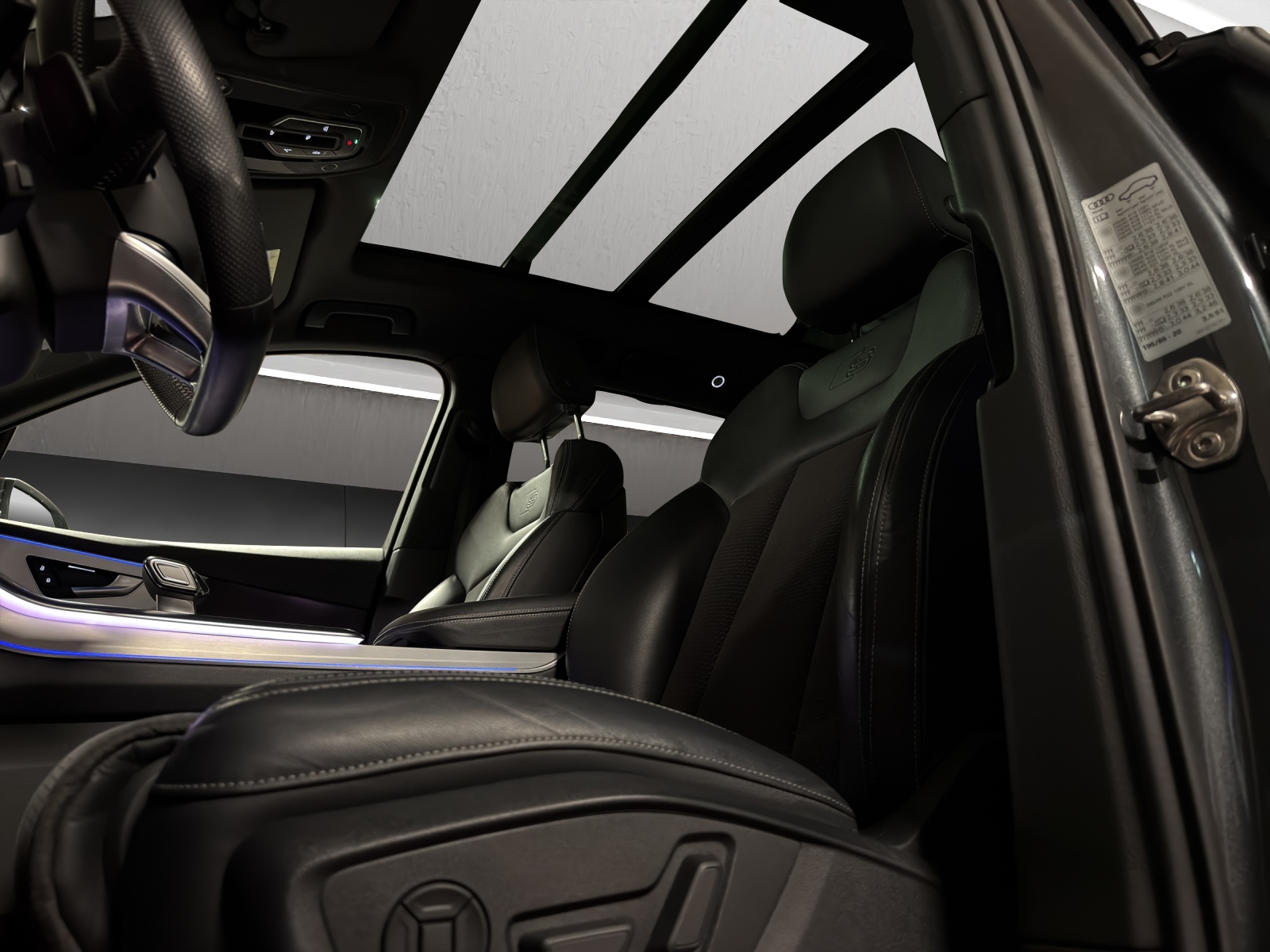 AUDI Q7 45 TDI quattro S Line tiptronic-image-22