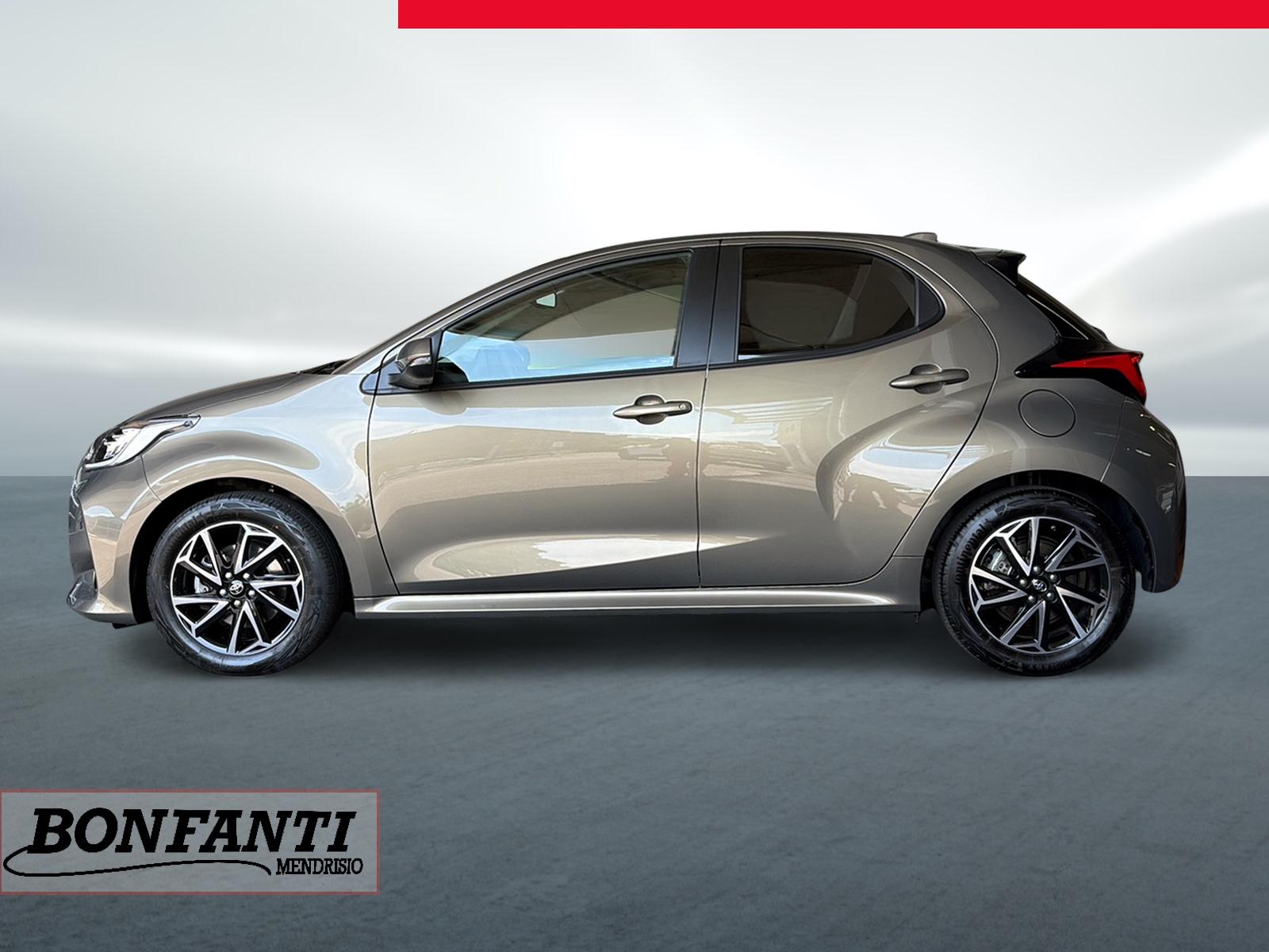 TOYOTA Yaris 1.5 VVT-i HSD Trend-image-2