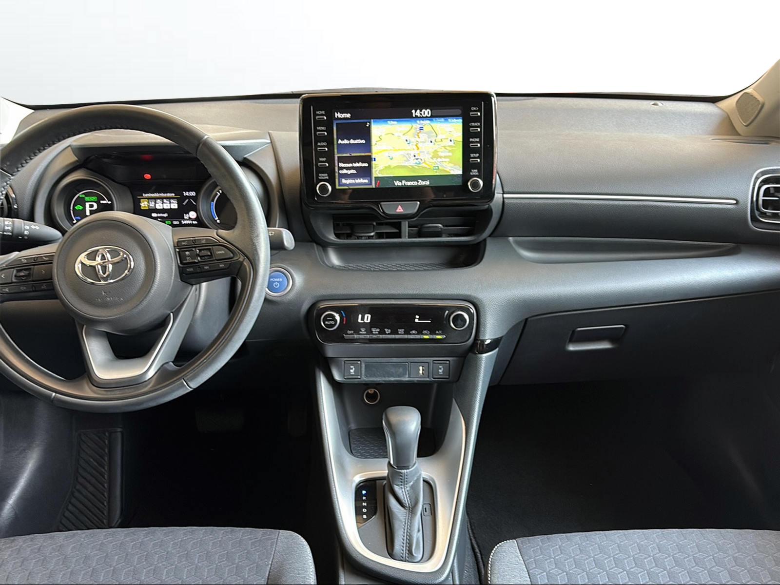 TOYOTA Yaris 1.5 VVT-i HSD Trend-image-9