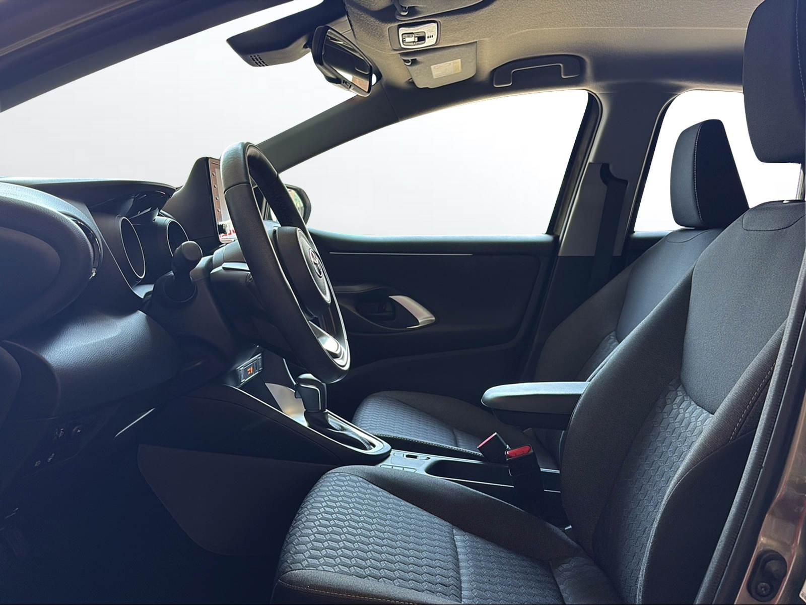 TOYOTA Yaris 1.5 VVT-i HSD Trend-image-3