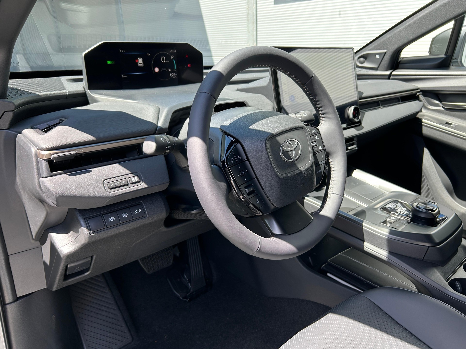TOYOTA bZ4X Touring Premium AWD-image-8