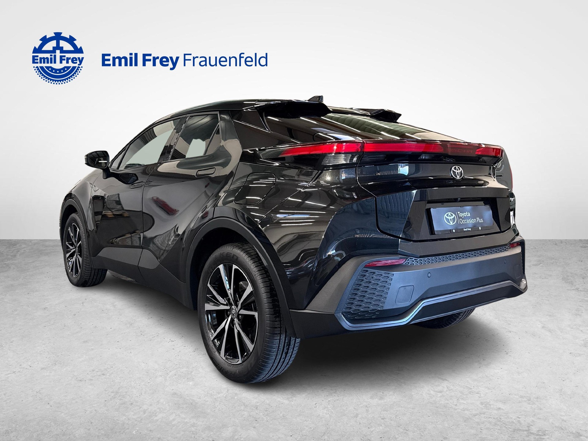 TOYOTA C-HR 2.0 PHEV Swiss Edition-image-2