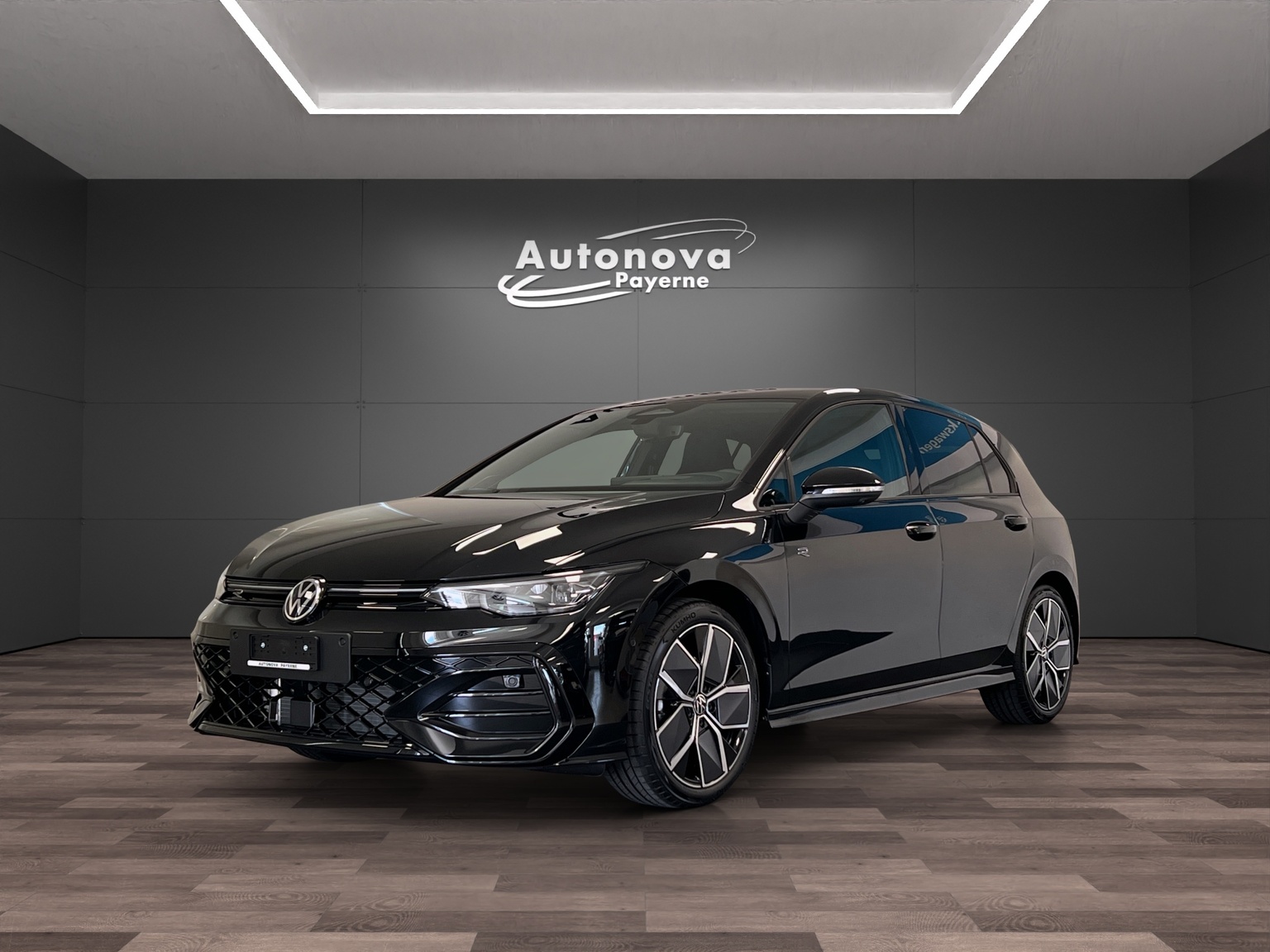 VW Golf 1.5 e TSI mHEV R-Line DSG-image-0
