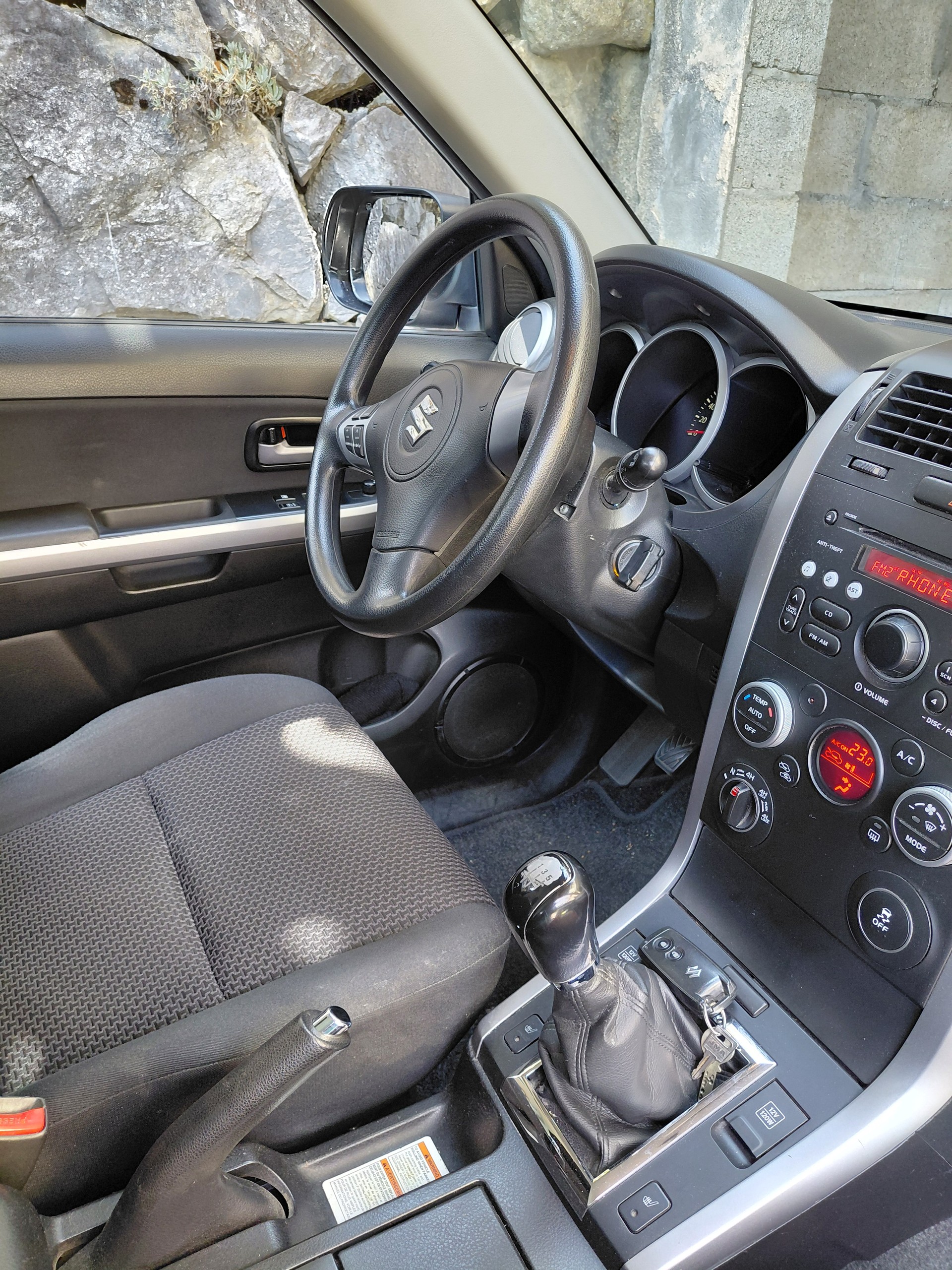 SUZUKI 2.4 VVT GL Top 4x4-image-5